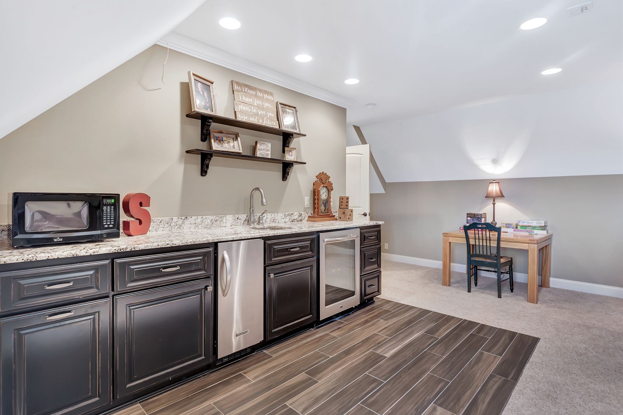 2811 Craythorne Dr