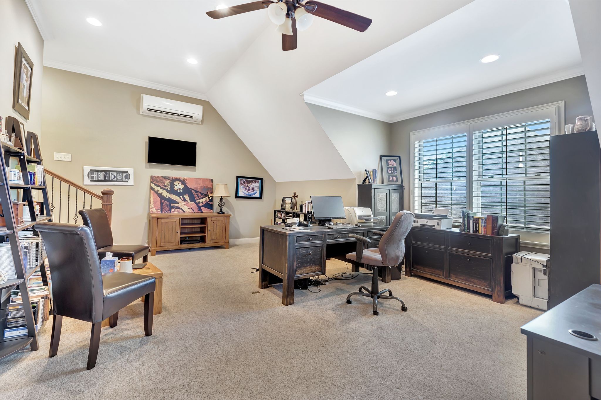2811 Craythorne Dr