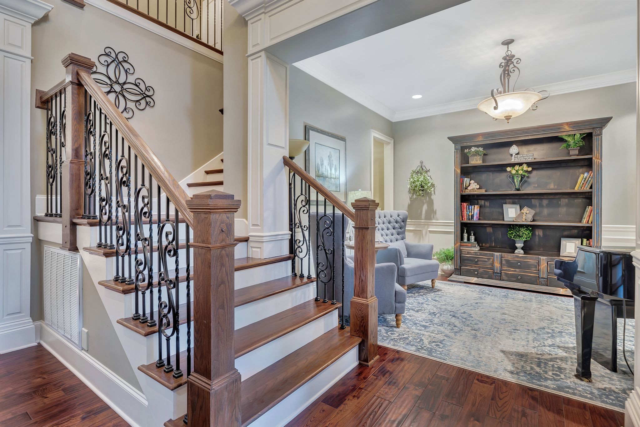 2811 Craythorne Dr