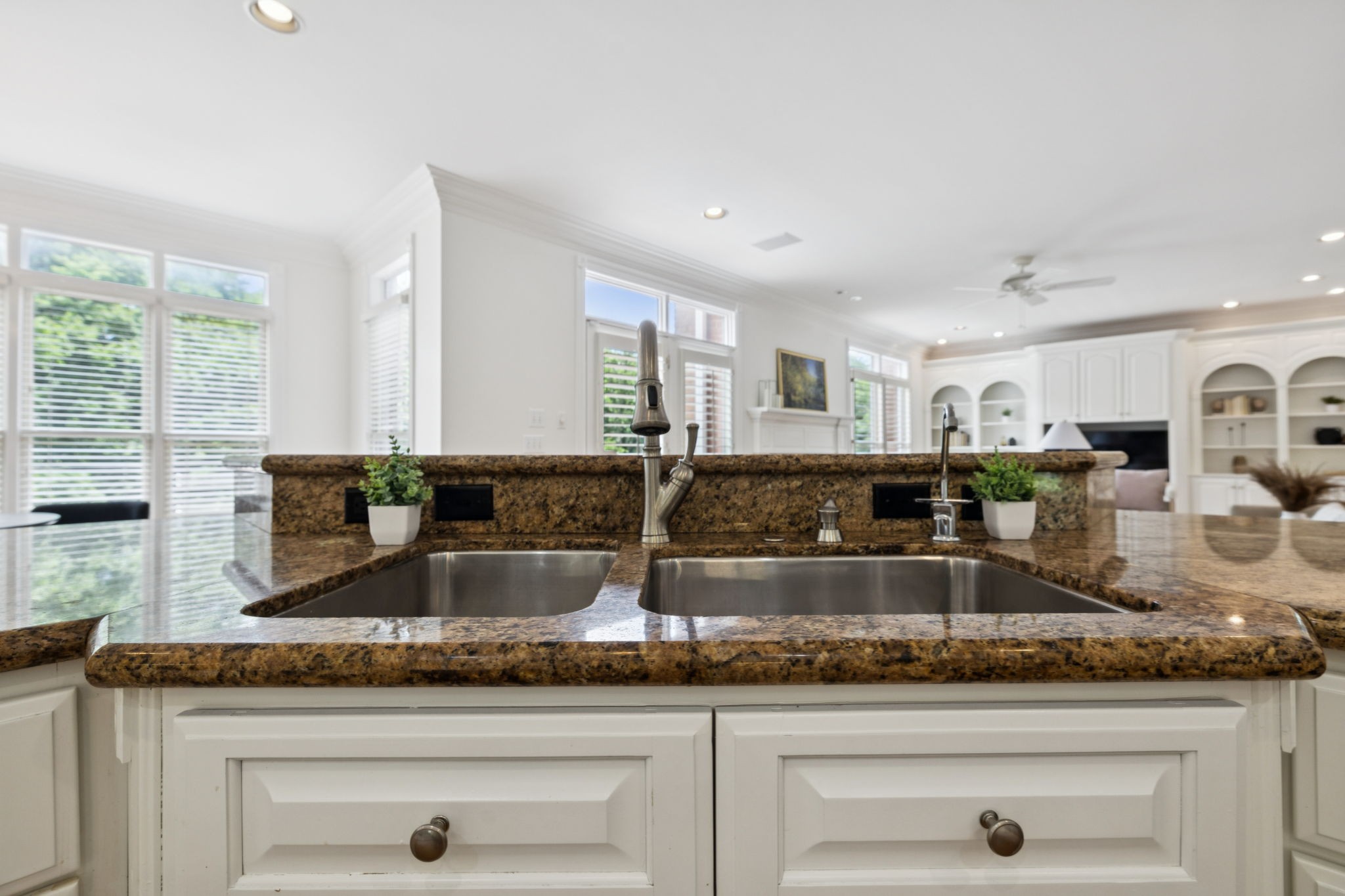 9454 Appleton Ct