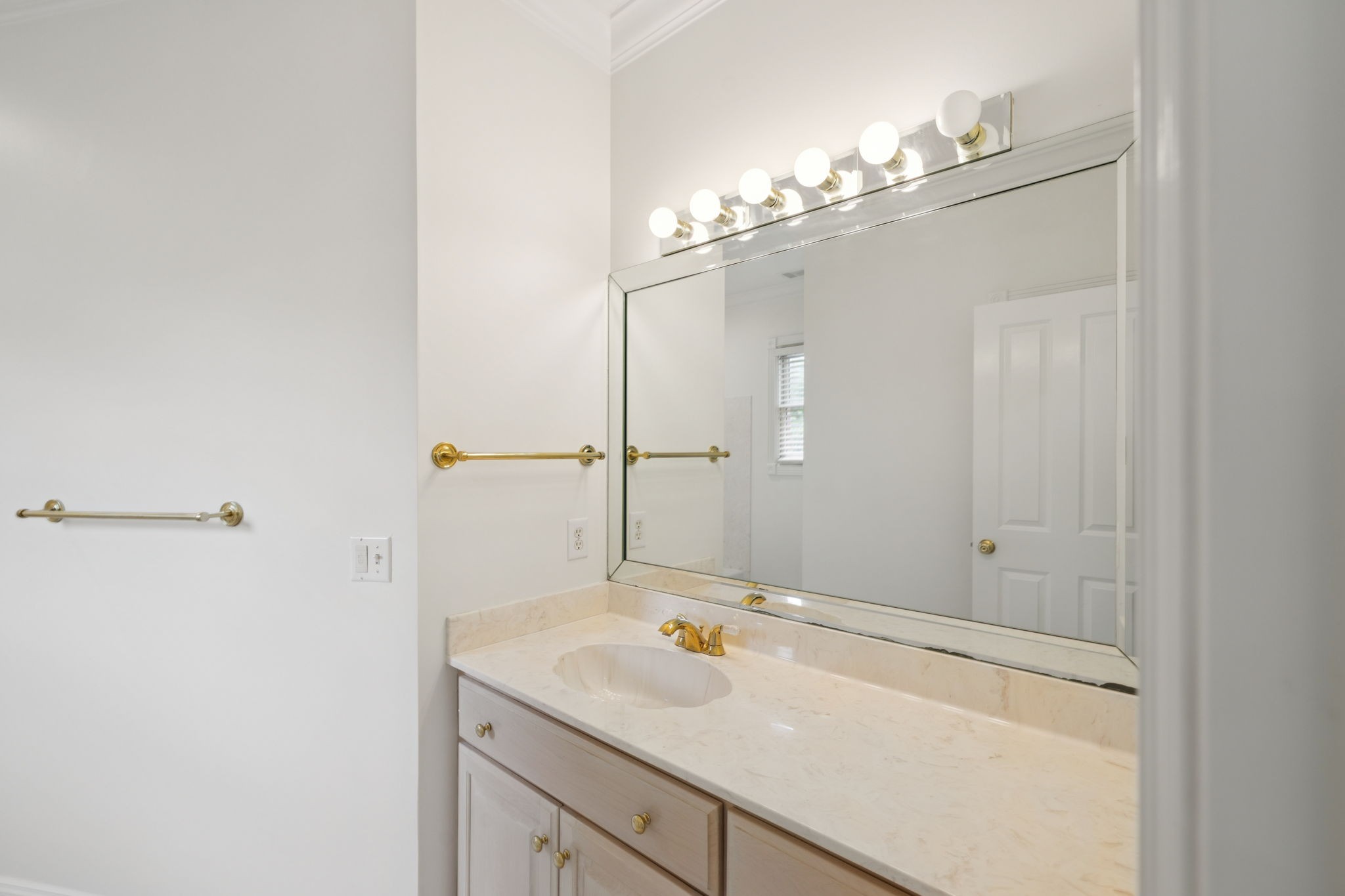9454 Appleton Ct