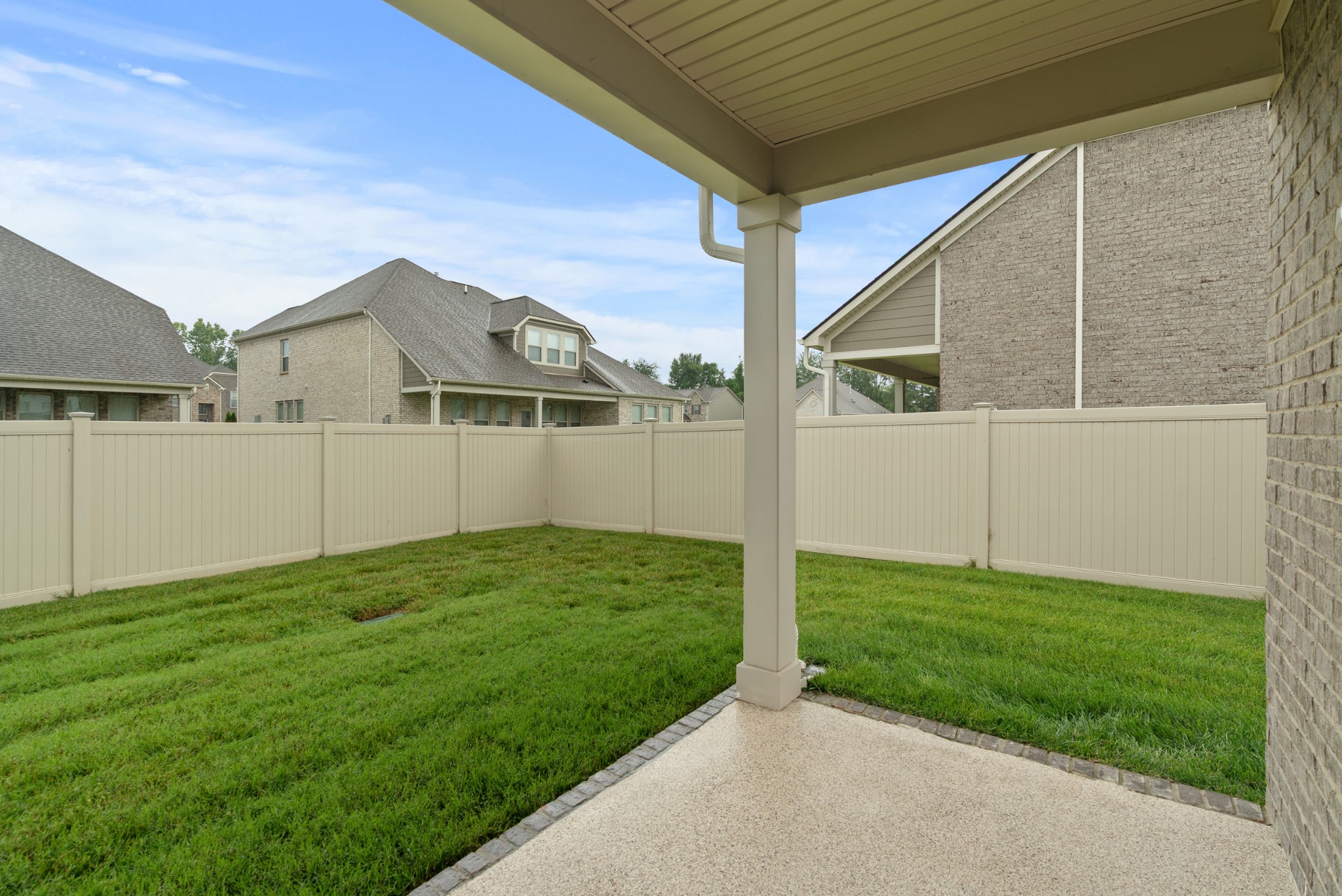 4731 Onyx Ln