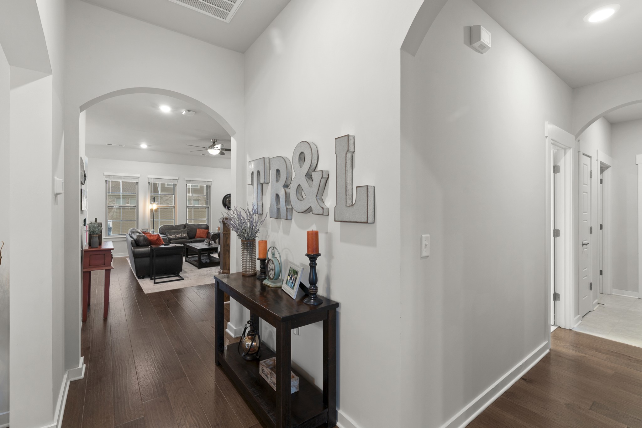 4731 Onyx Ln
