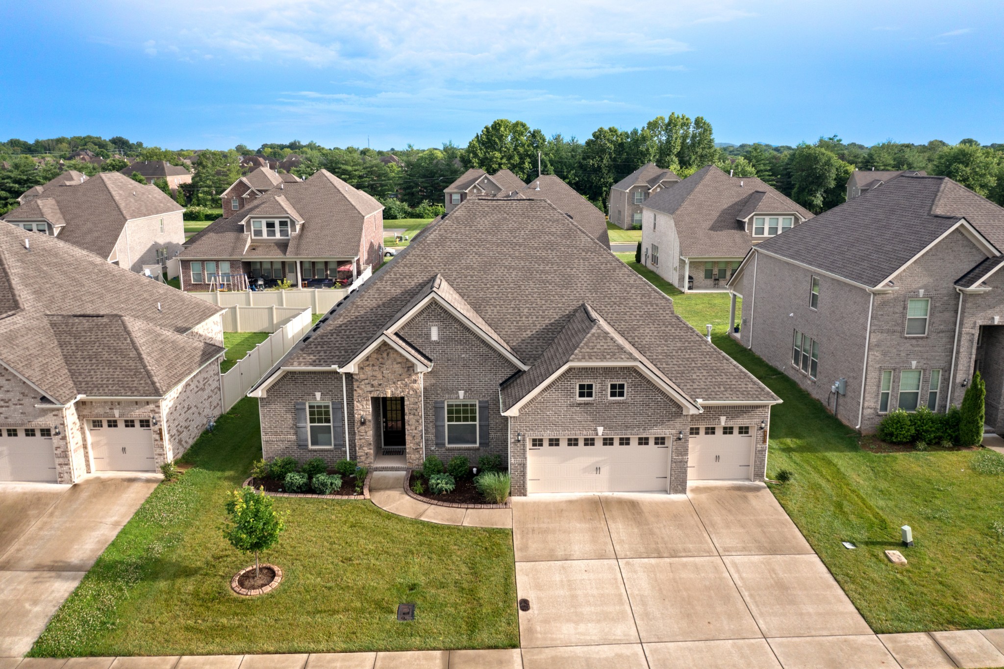 4731 Onyx Ln