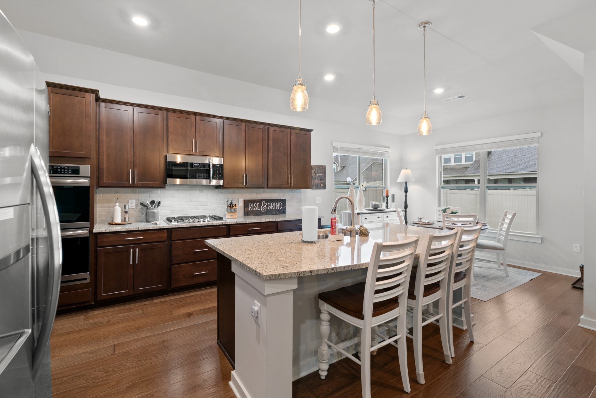 4731 Onyx Ln