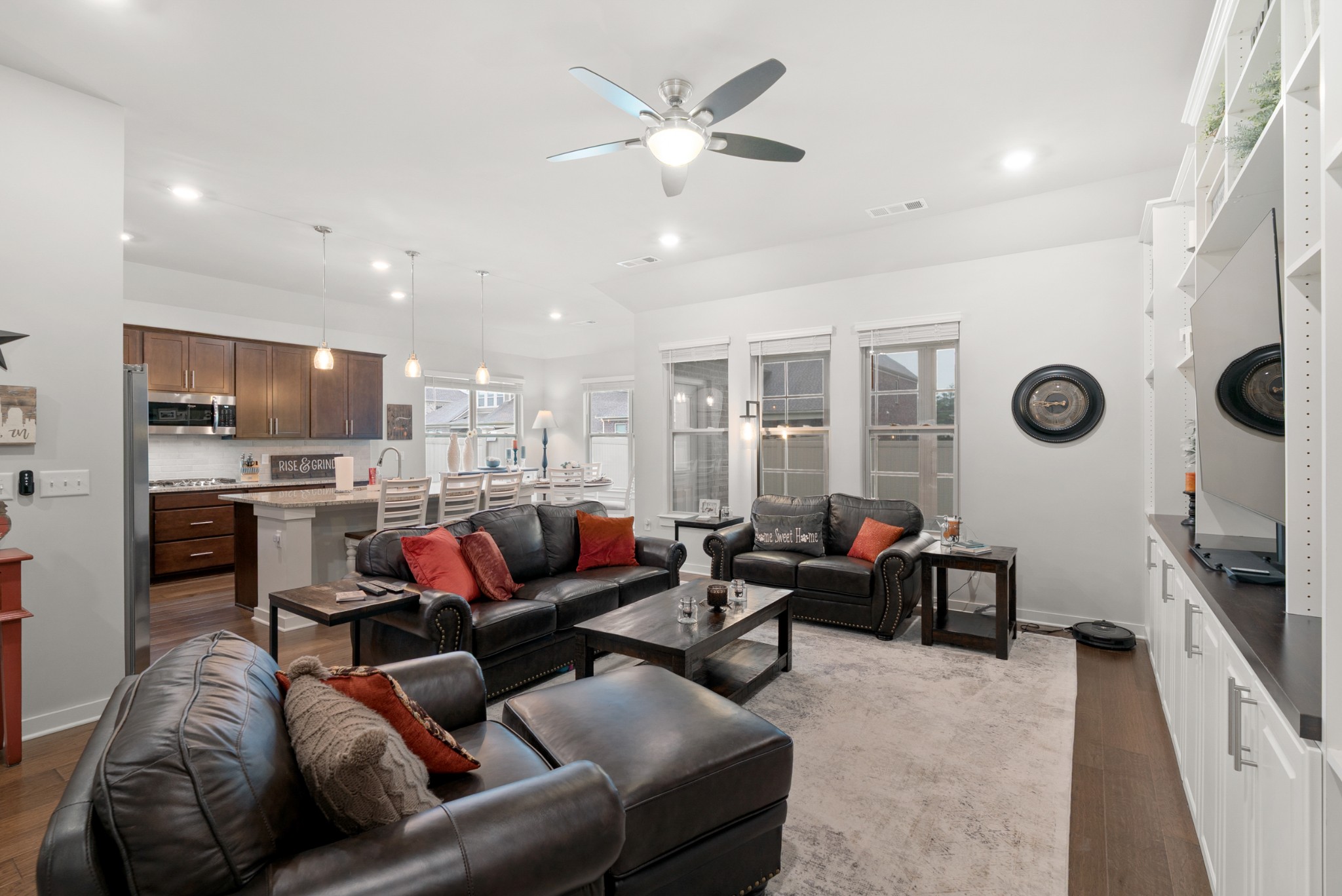 4731 Onyx Ln