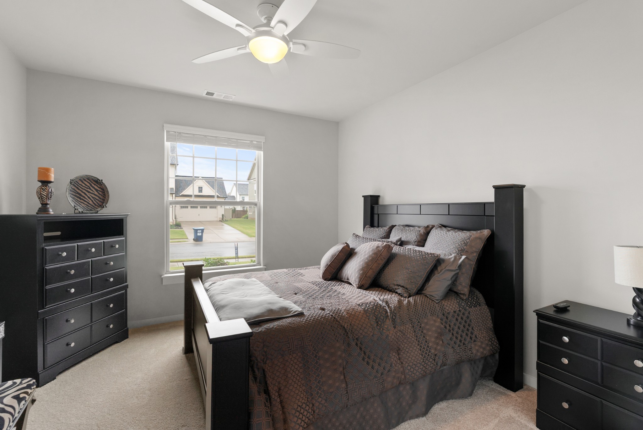4731 Onyx Ln