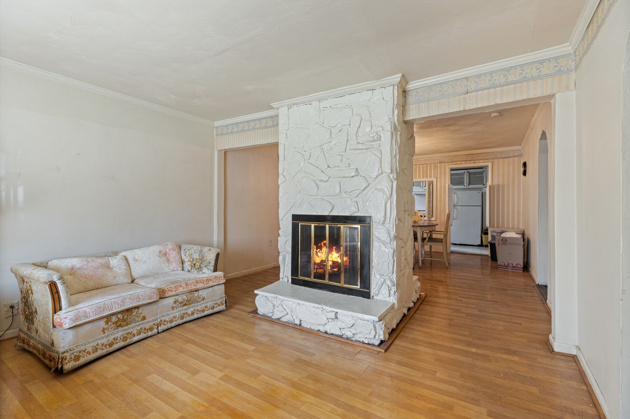 111 Lewis St