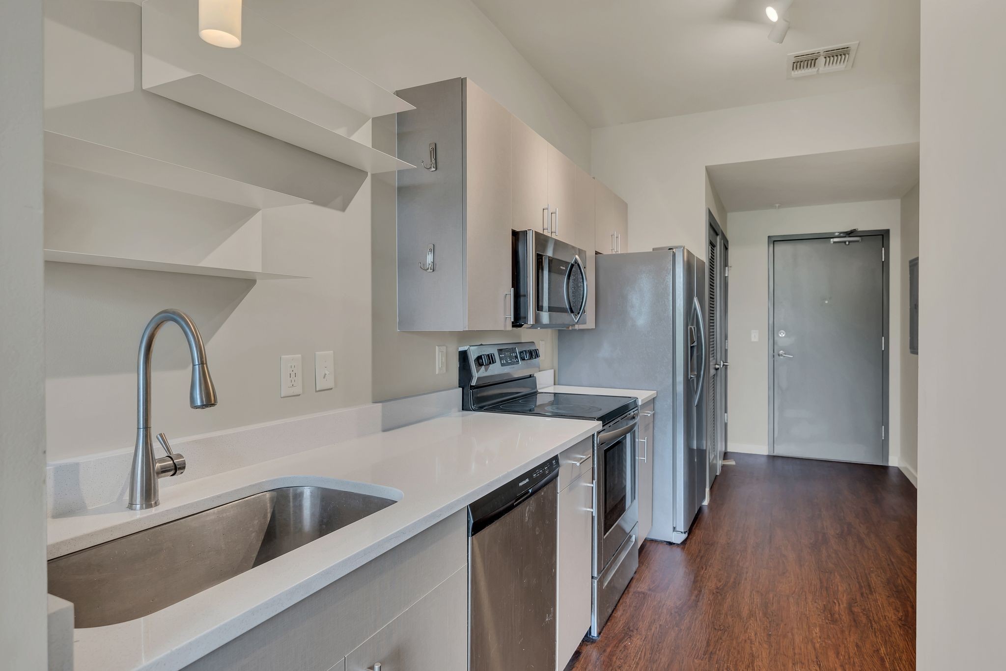 1900 12th Ave, S Unit: 311