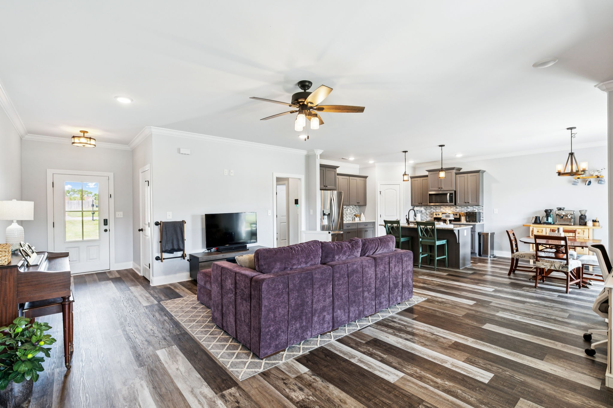 5123 Vinnie Dell Dr