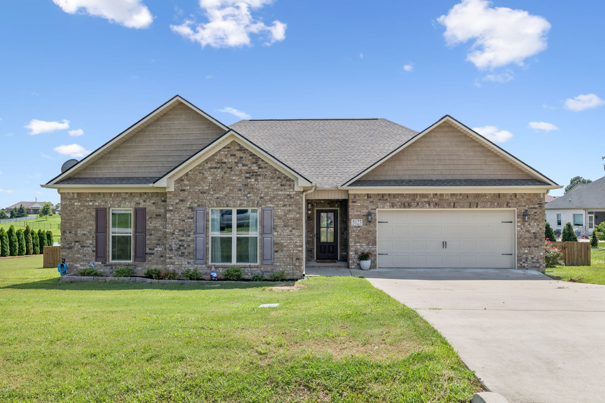 5123 Vinnie Dell Dr