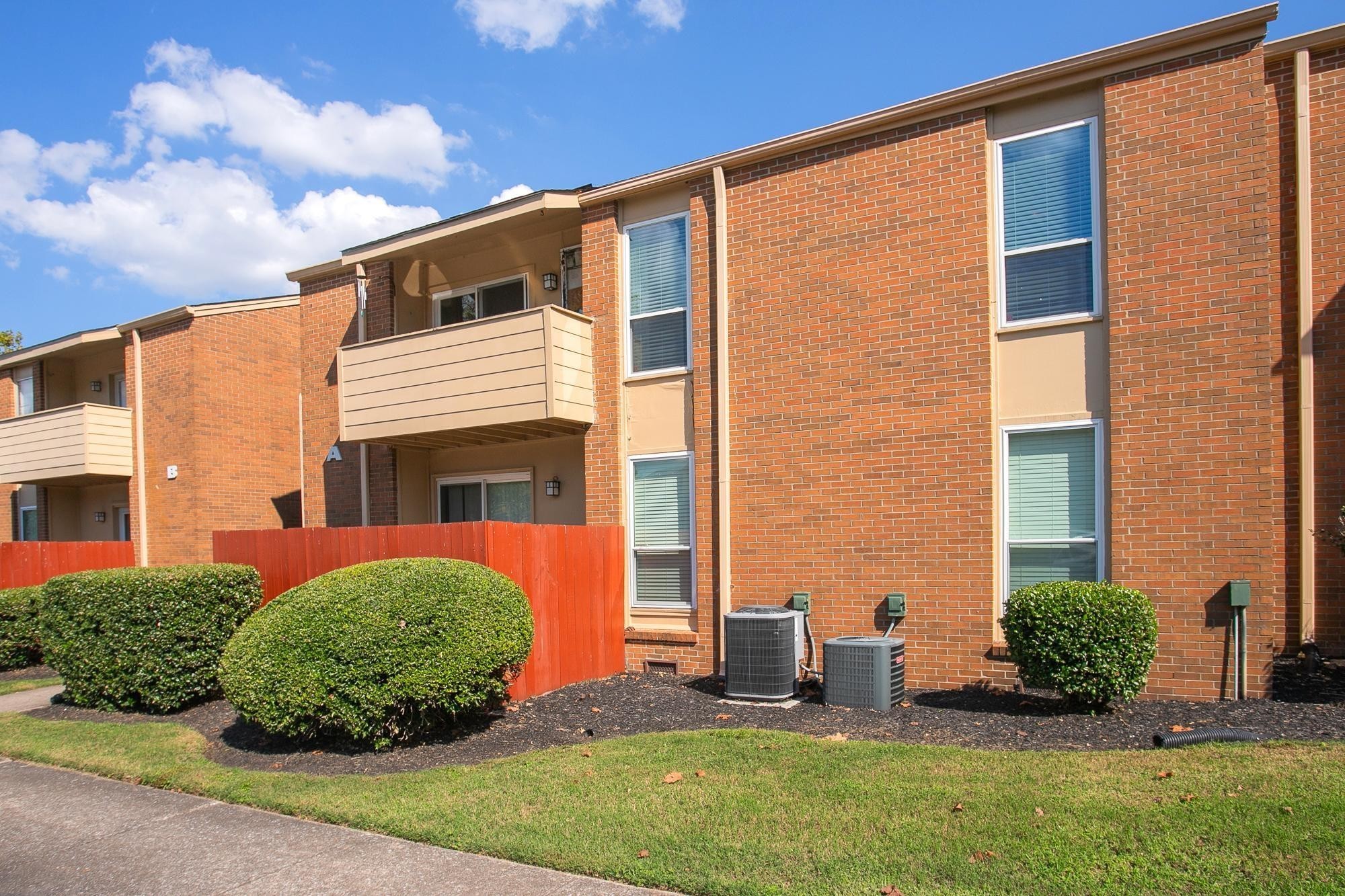 515 Basswood Ave Unit: 20