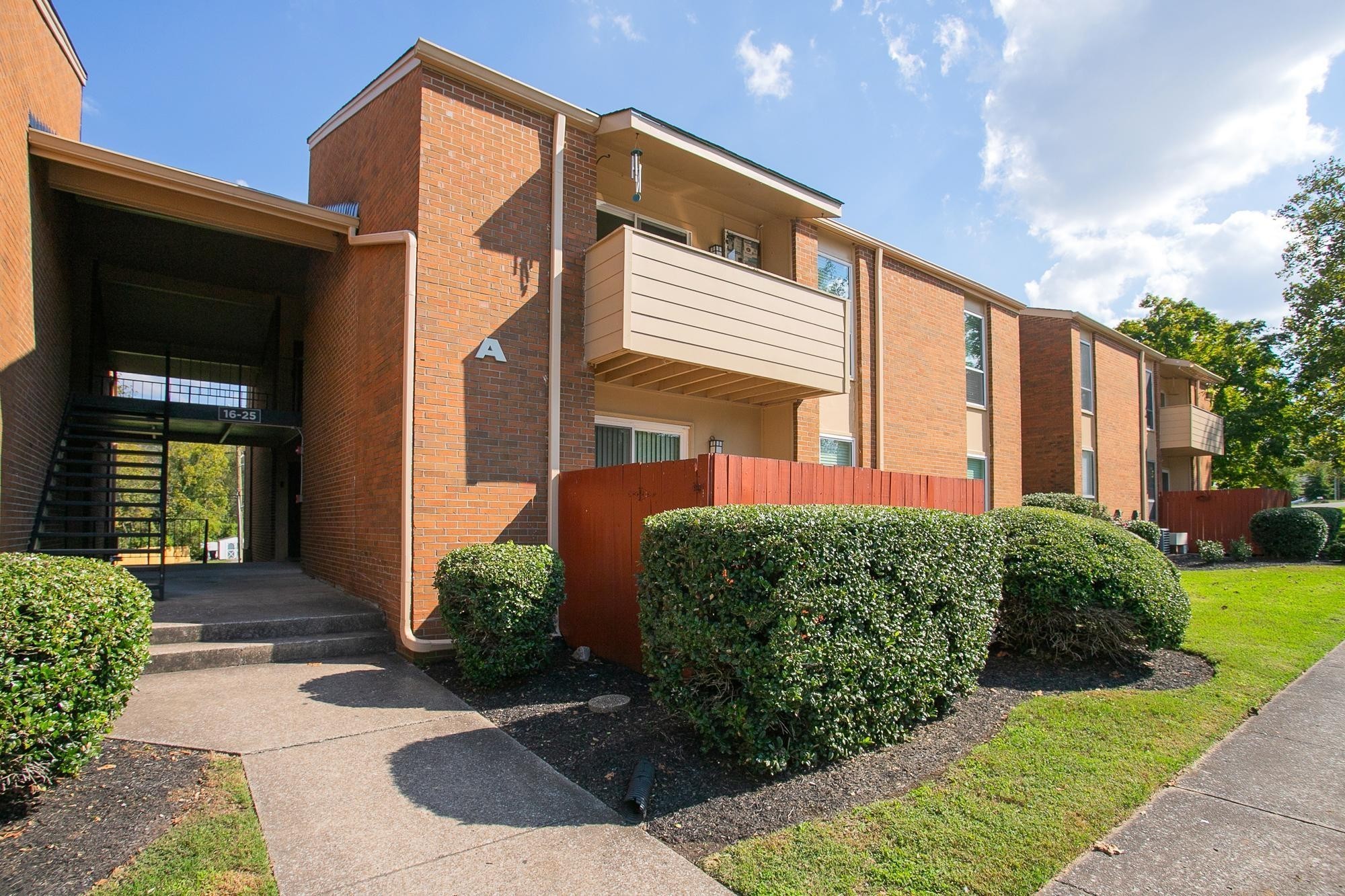 515 Basswood Ave Unit: 20