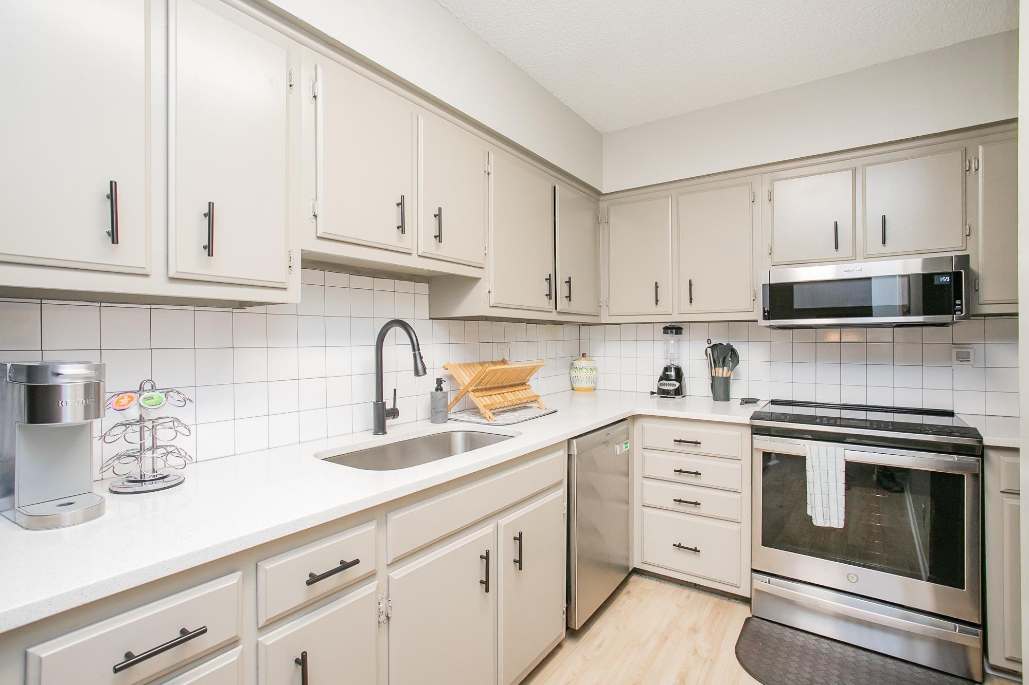 515 Basswood Ave Unit: 20