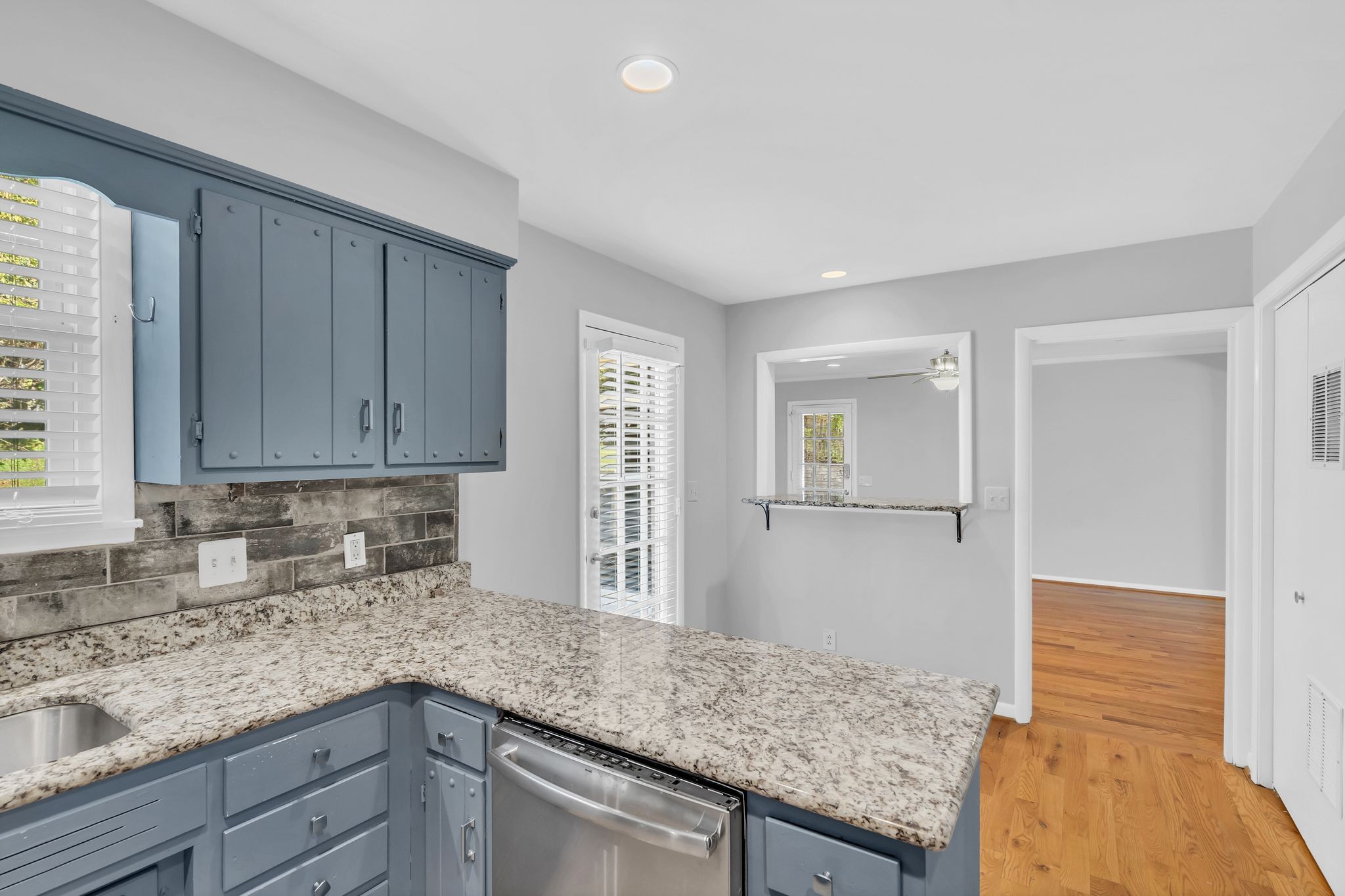 505 Shady Oak Dr