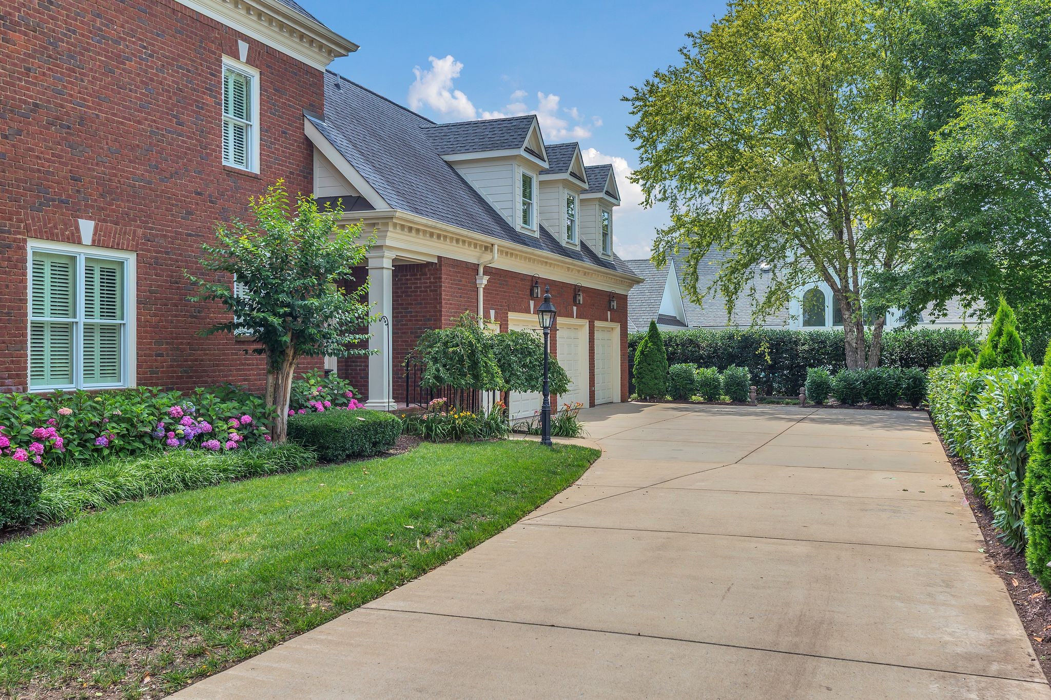 1512 Mirabella Way