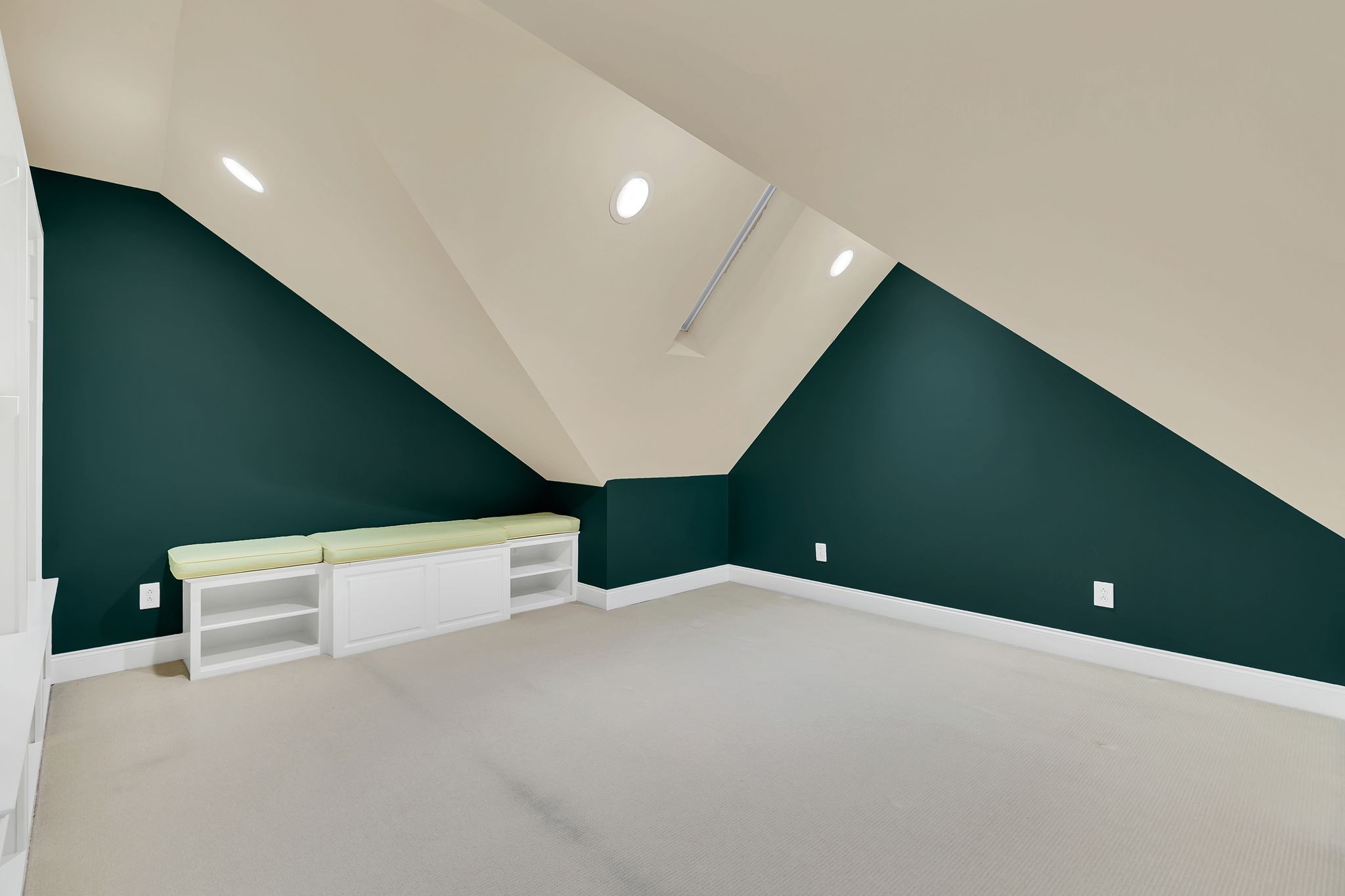 1512 Mirabella Way