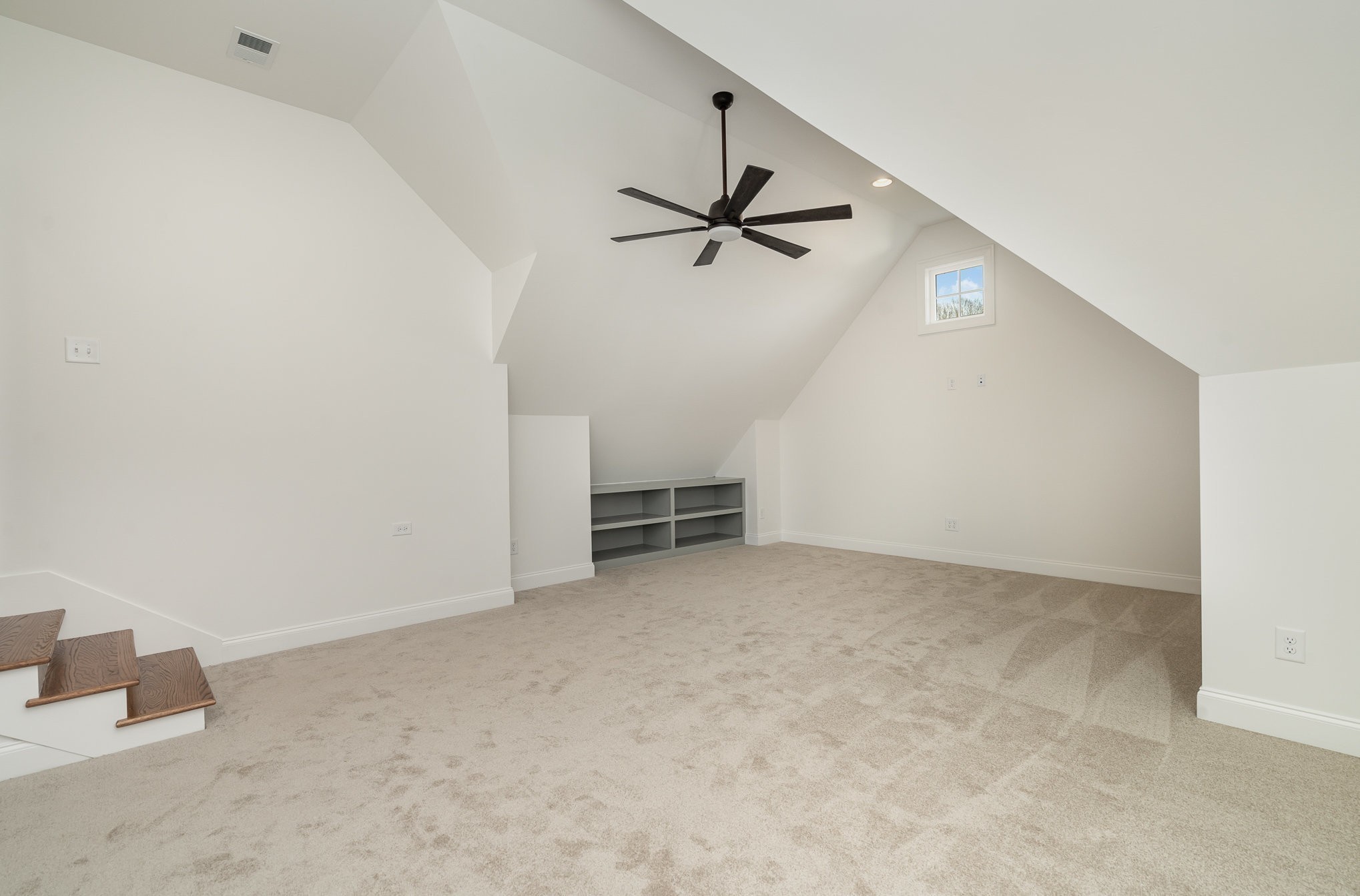 1720 Martha Washington Way