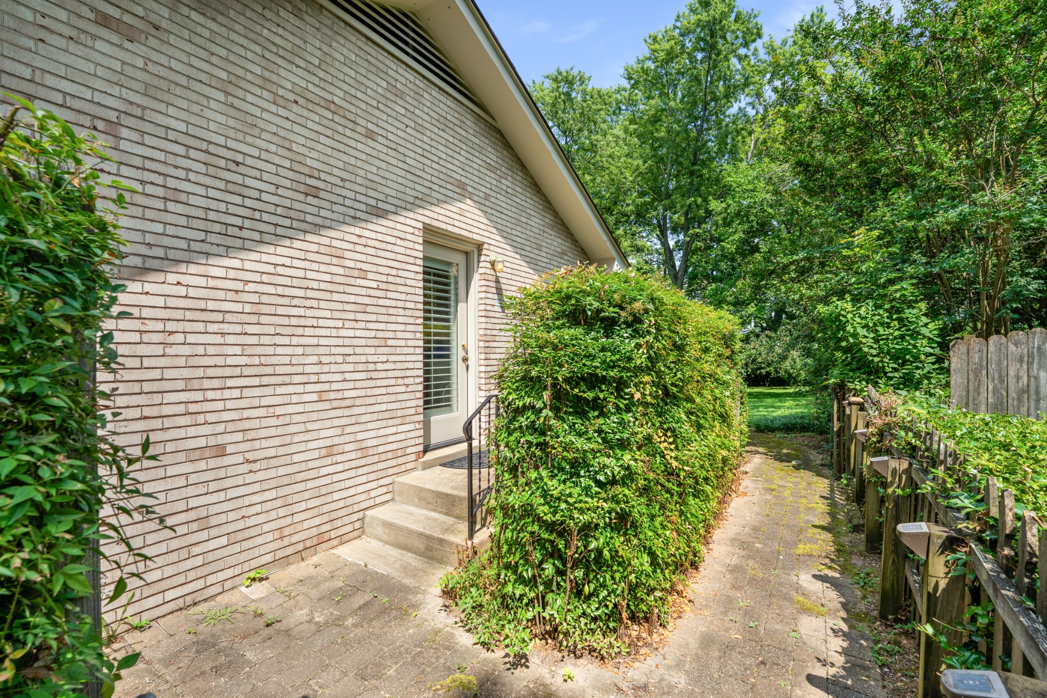 5428 Wakefield Dr