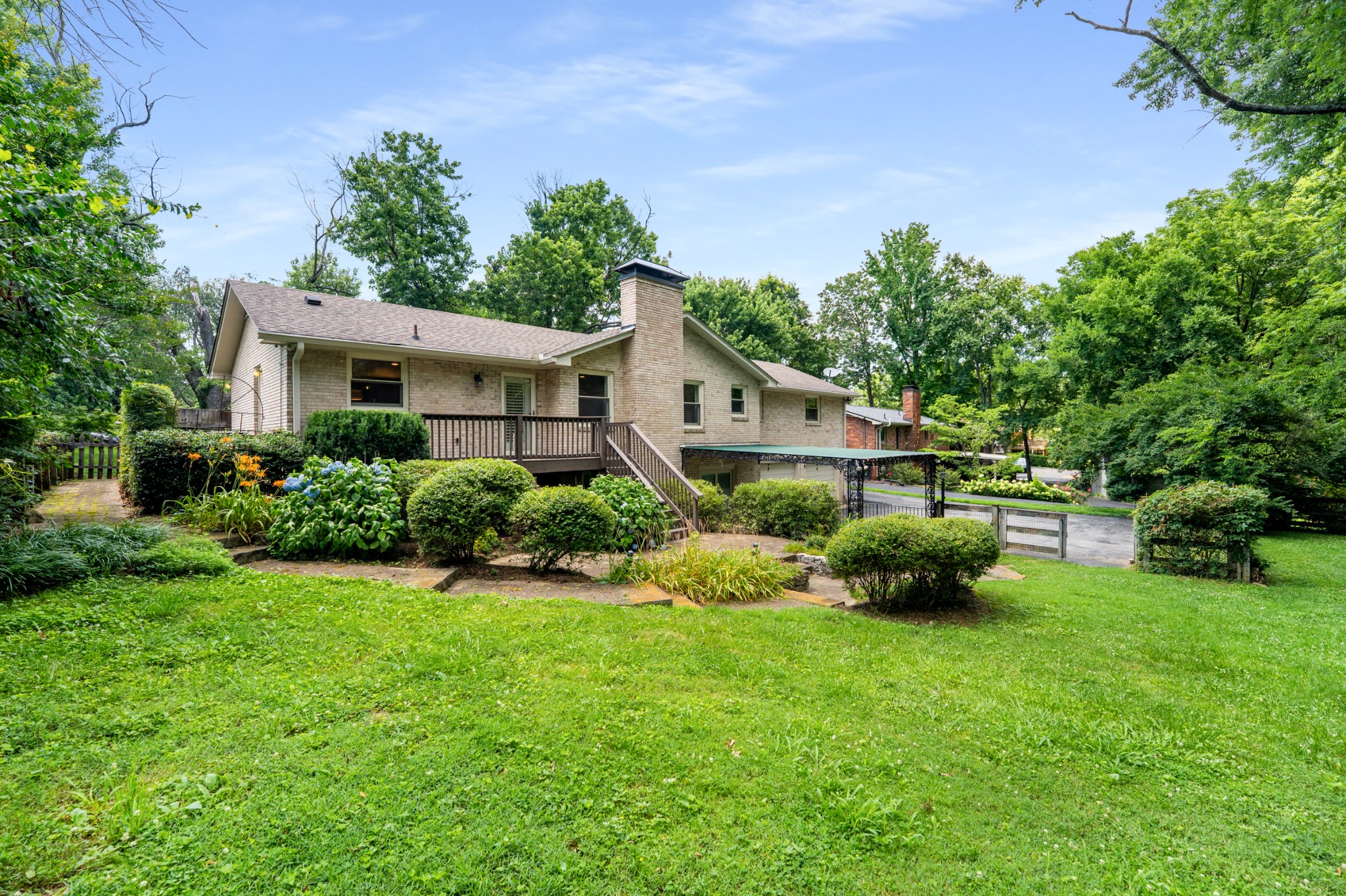5428 Wakefield Dr