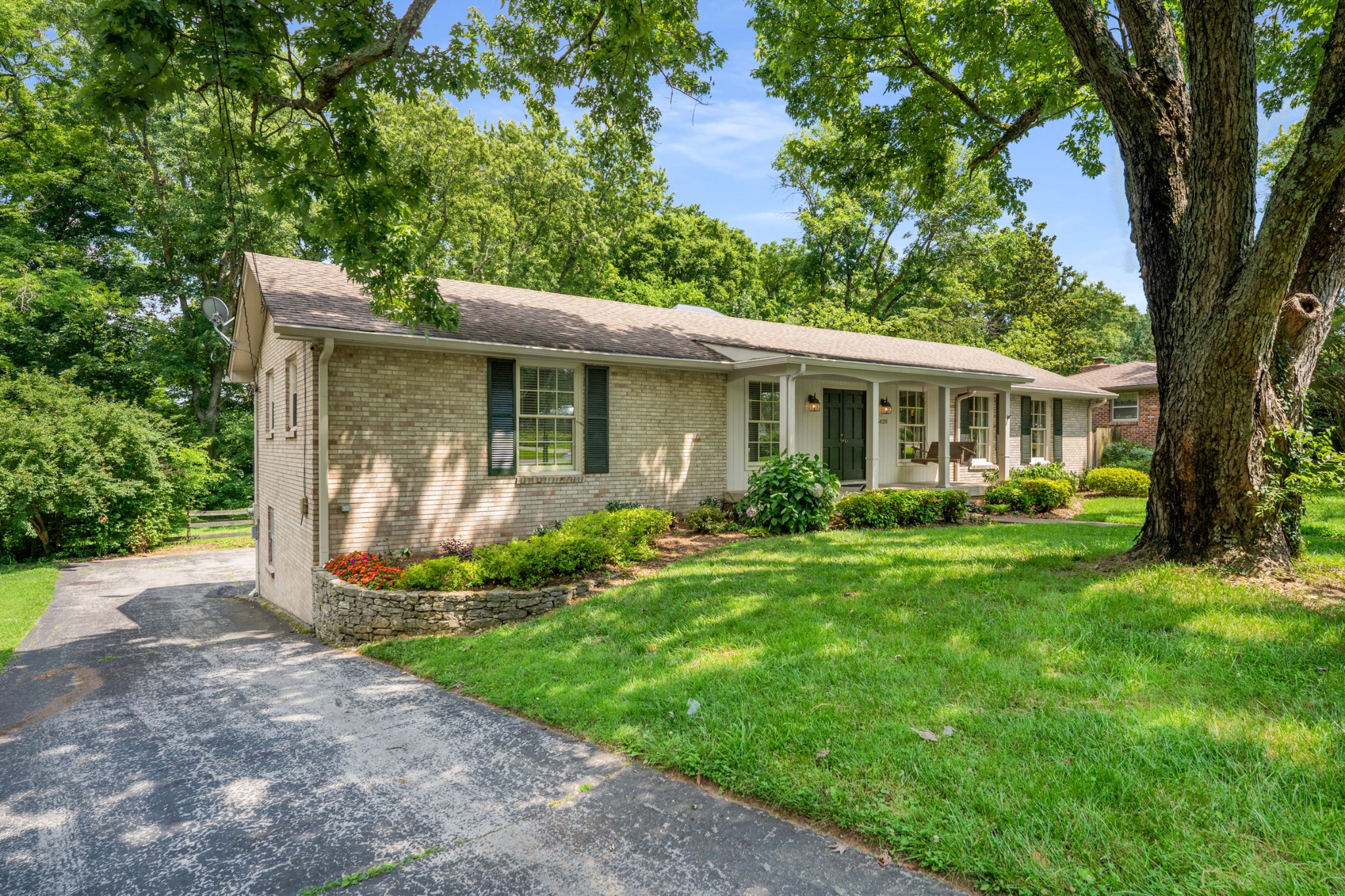 5428 Wakefield Dr