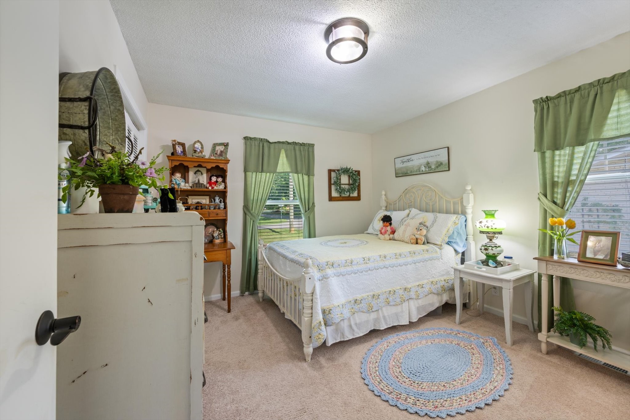 106 McFarlin Rd