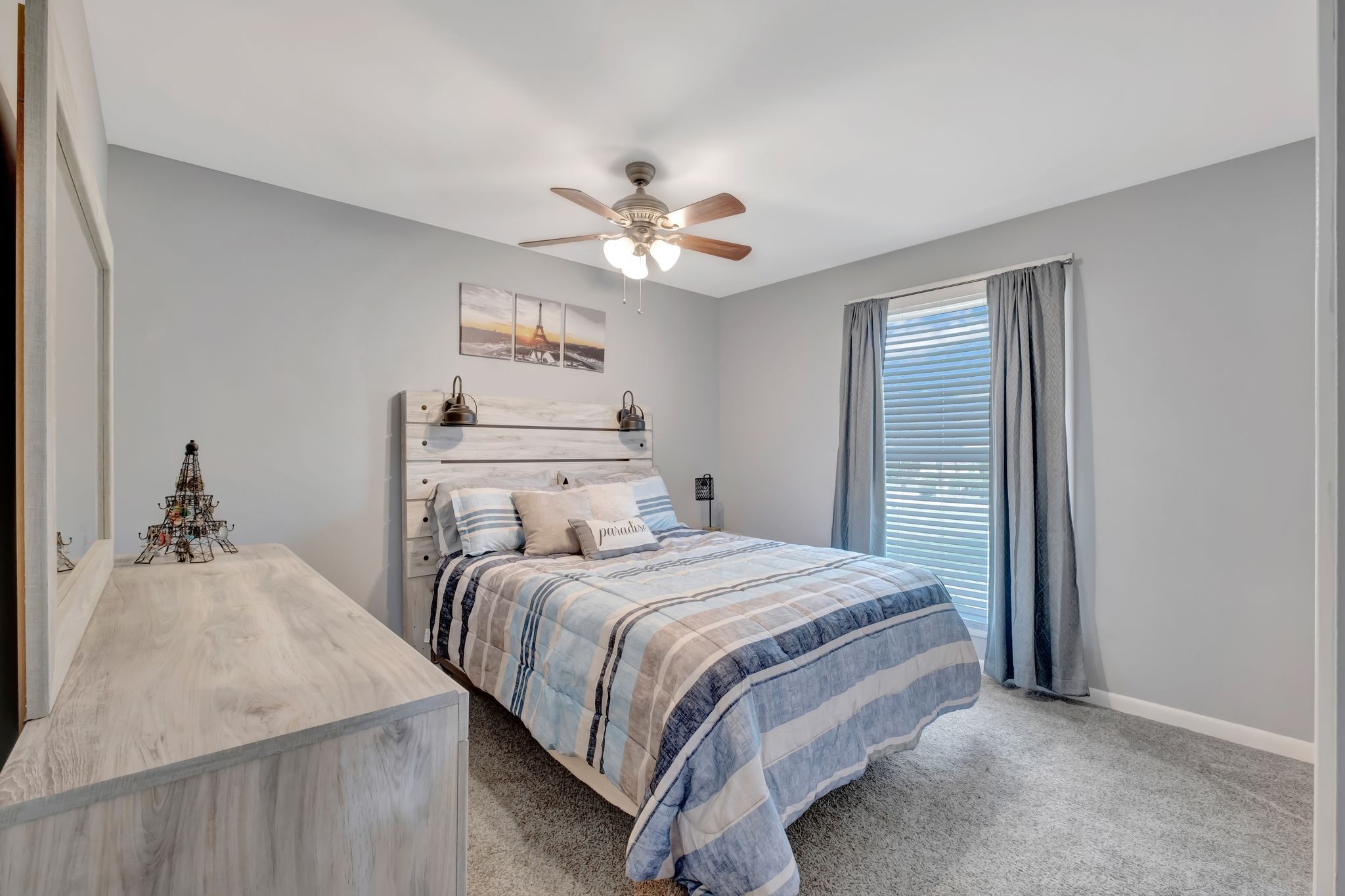 1803 W Lori Lee Dr