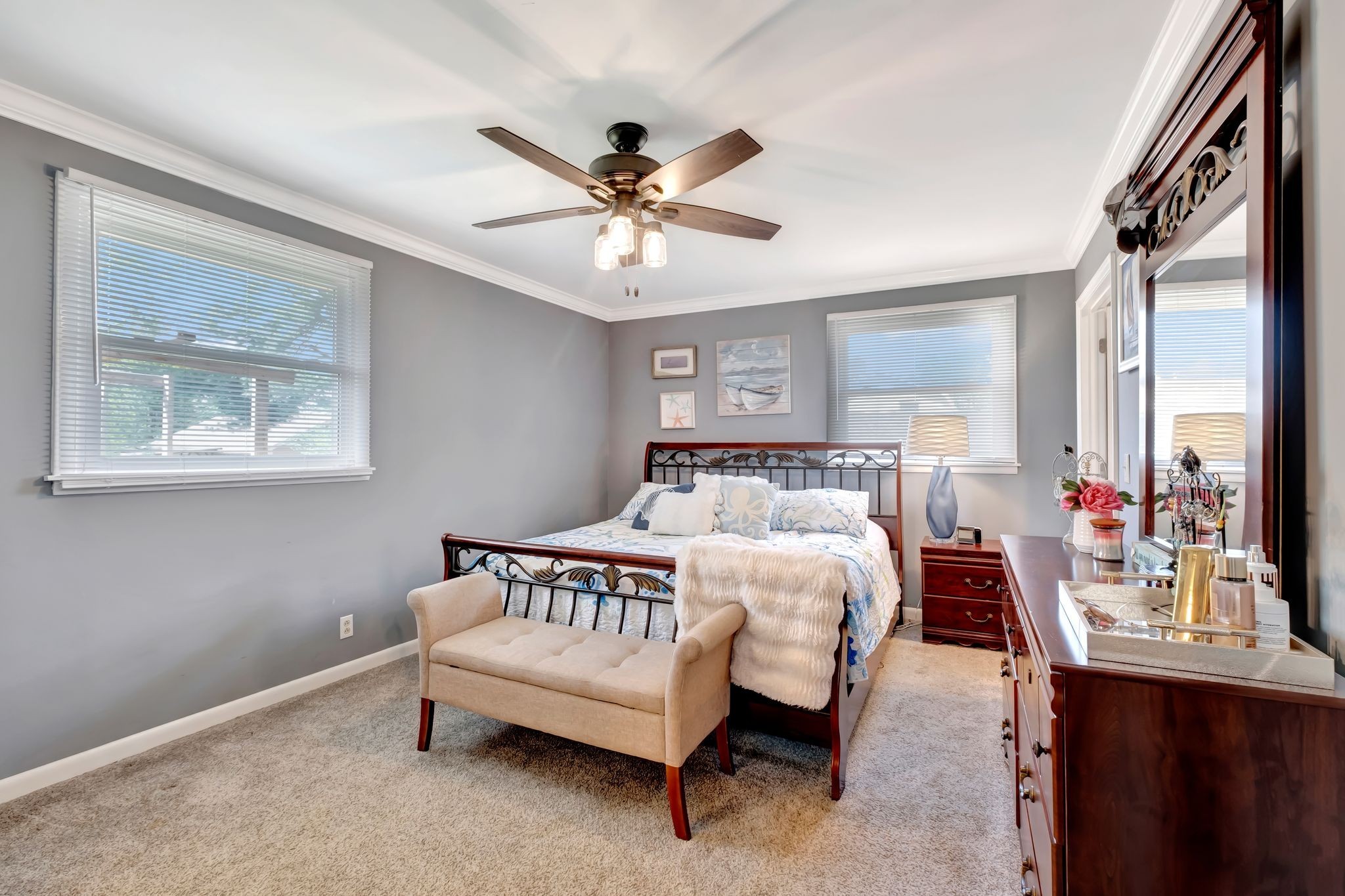 1803 W Lori Lee Dr