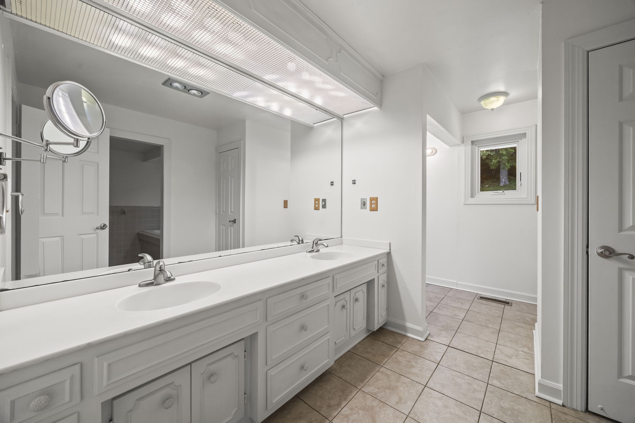 5353 Green Valley Ct