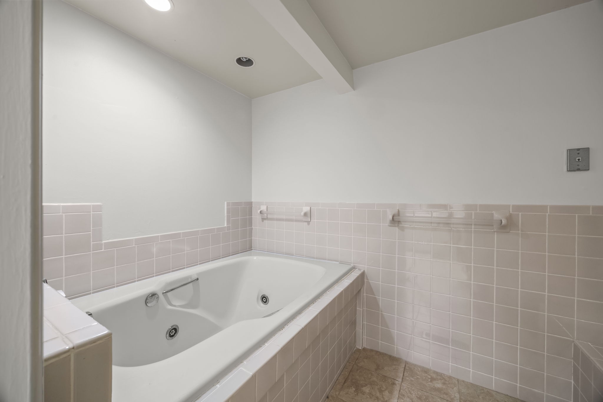 5353 Green Valley Ct