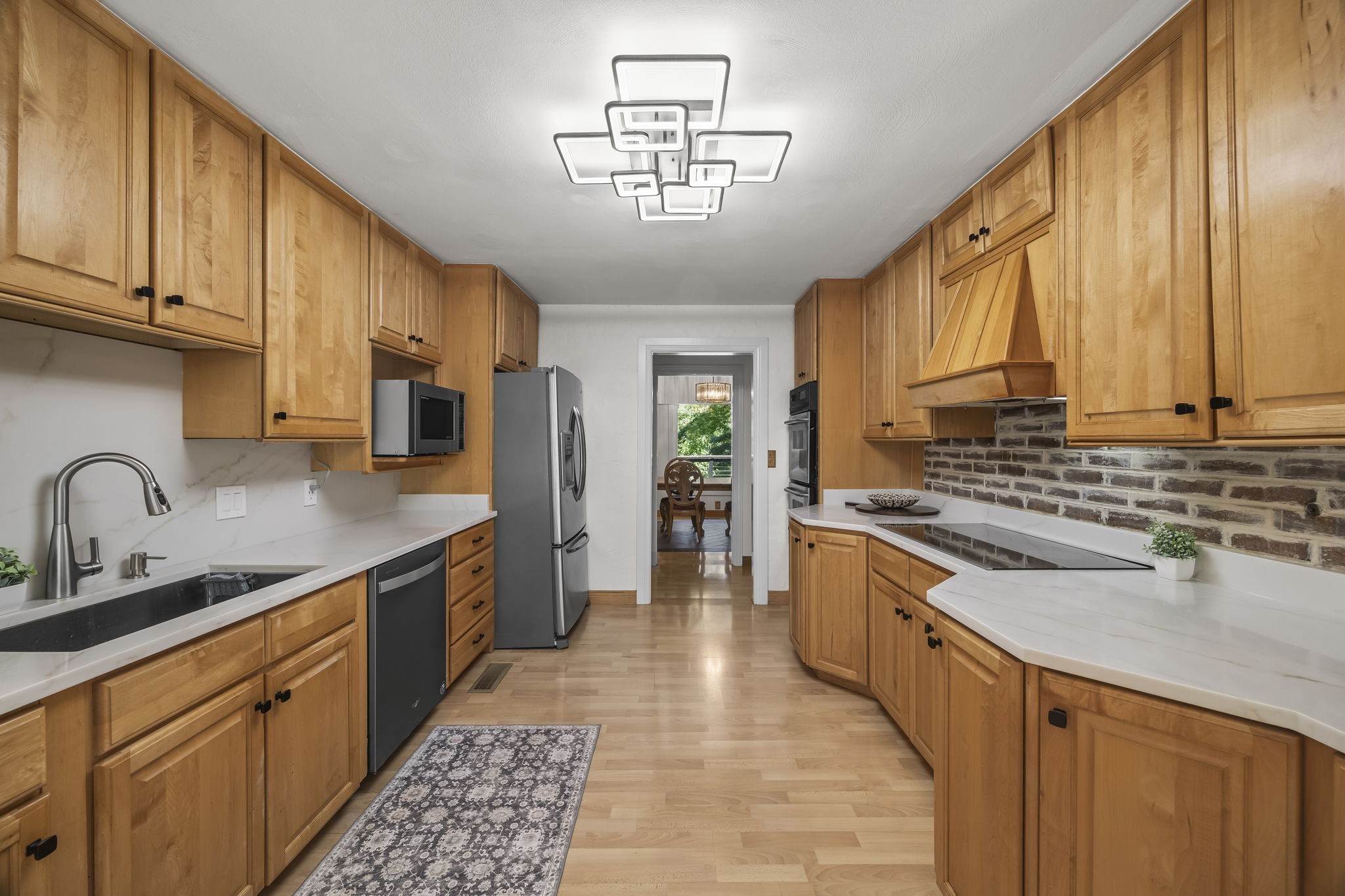 5353 Green Valley Ct