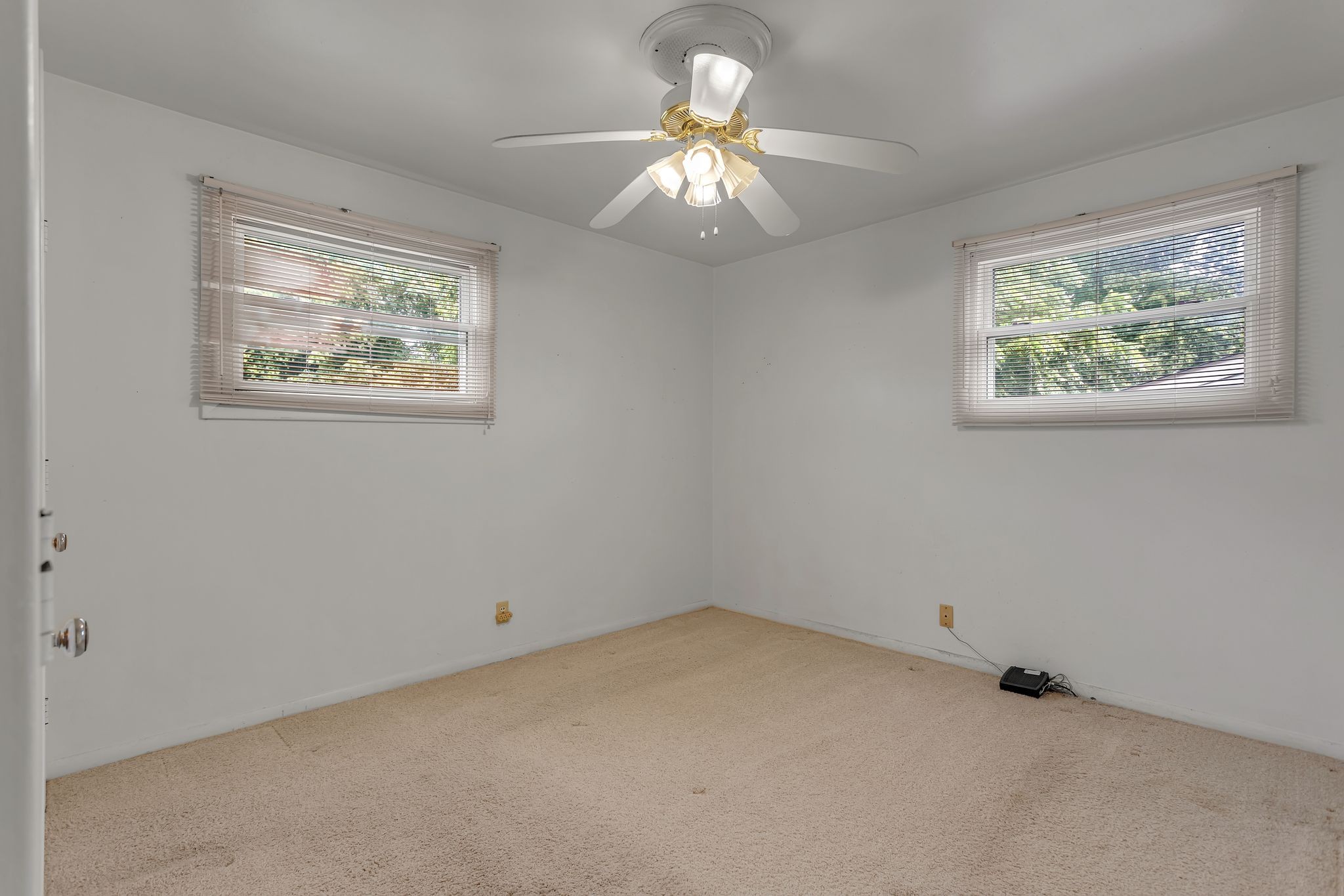 2012 Wedgewood Dr