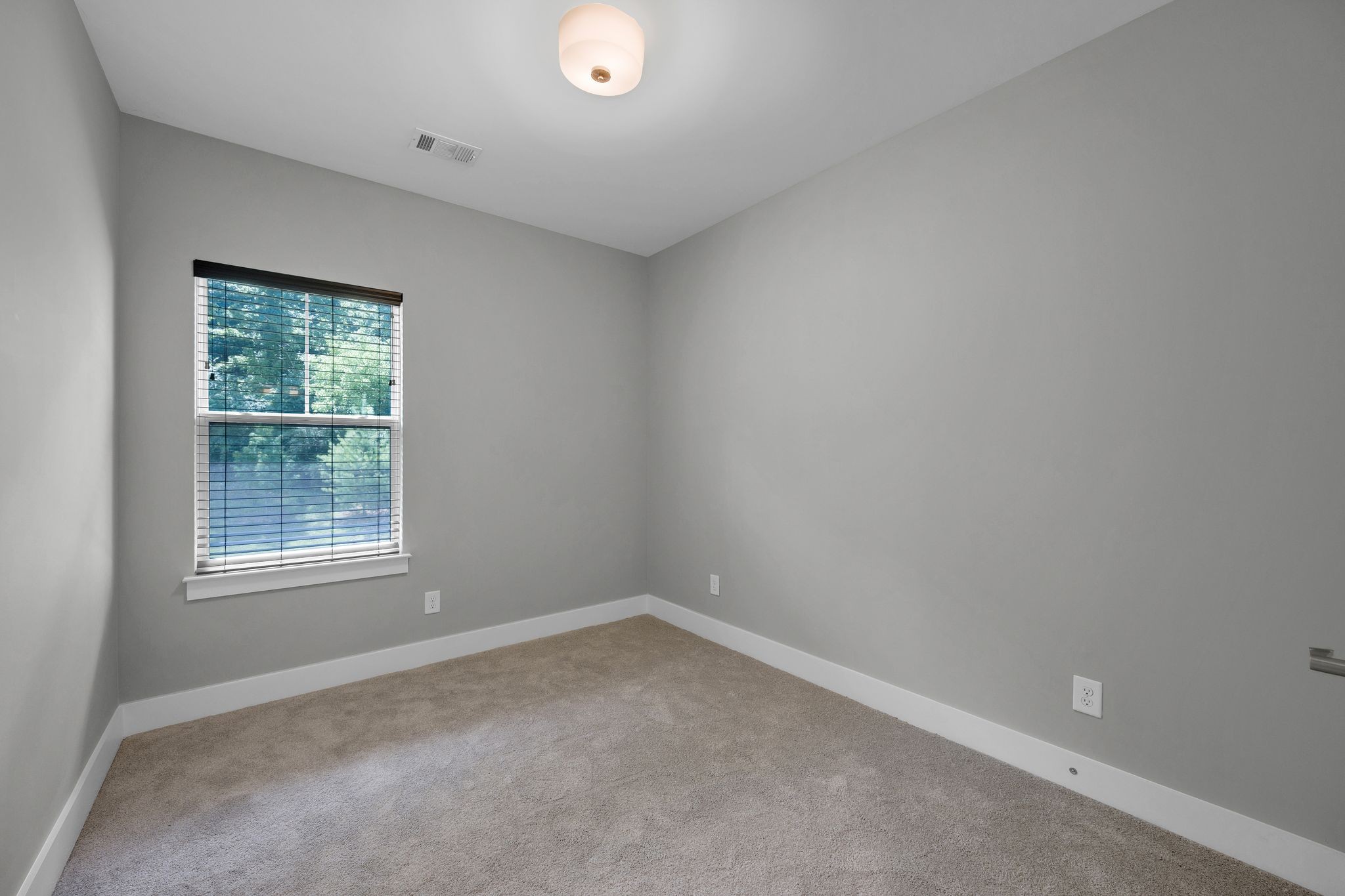 203 Stonecrest Cir