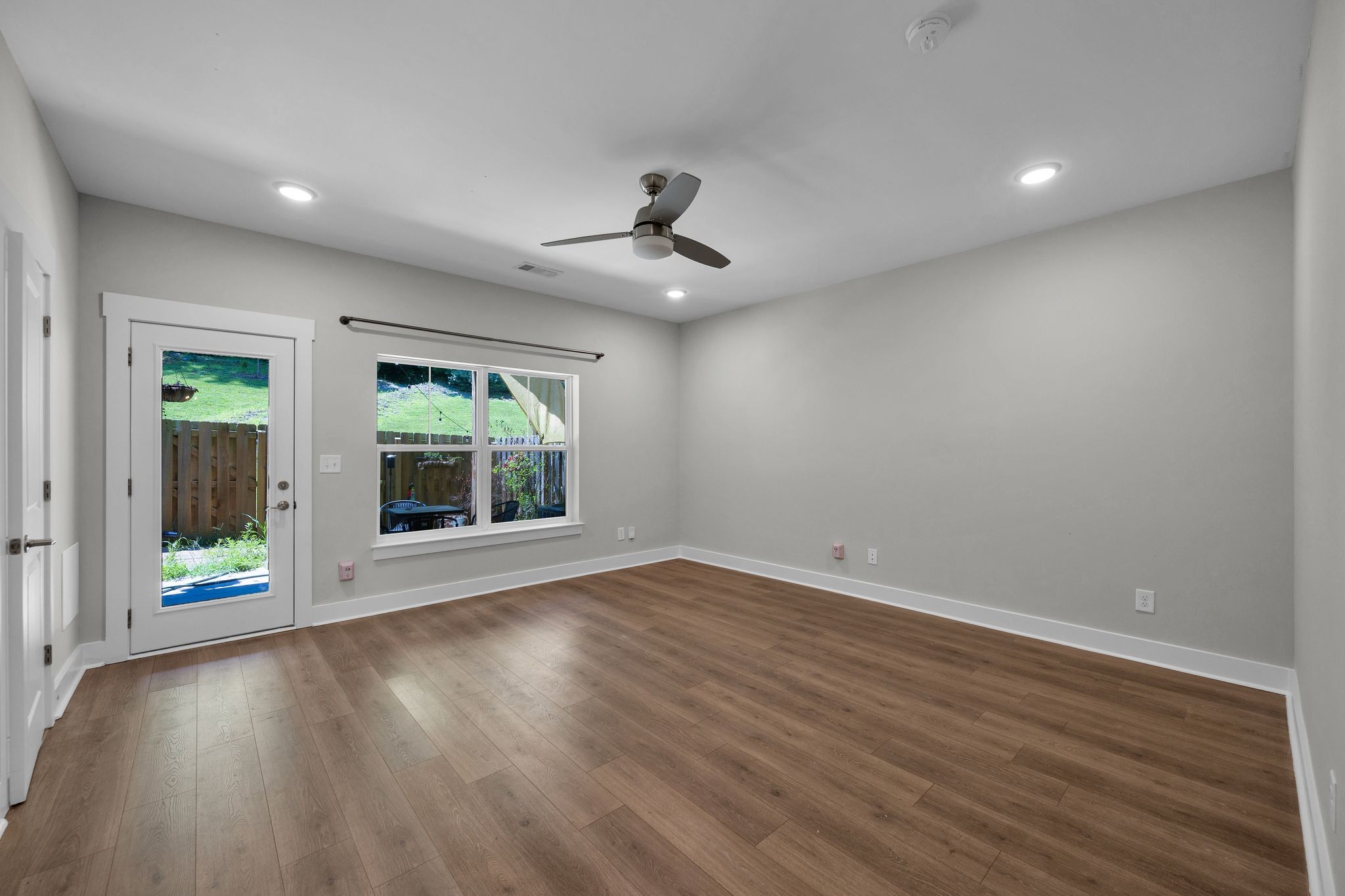 203 Stonecrest Cir