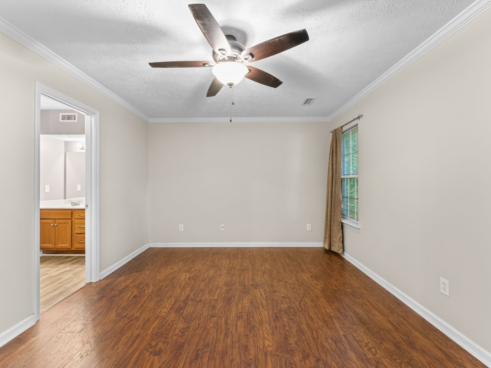 304 Indian Park Dr