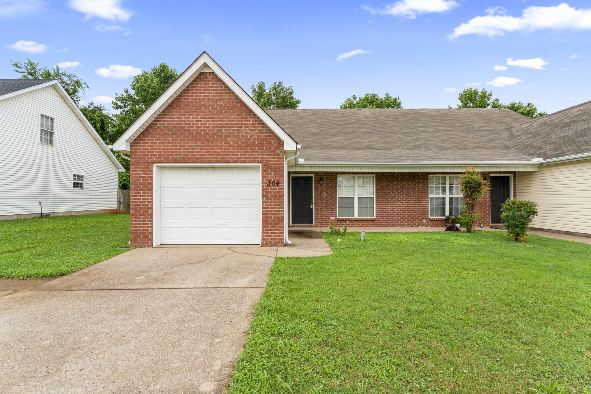 304 Indian Park Dr