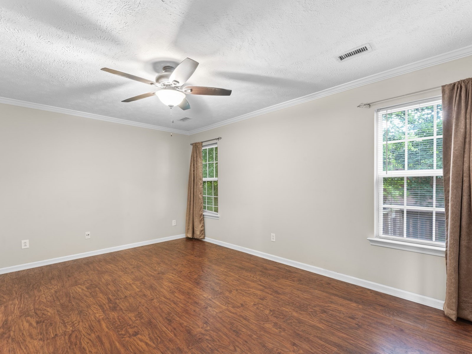 304 Indian Park Dr