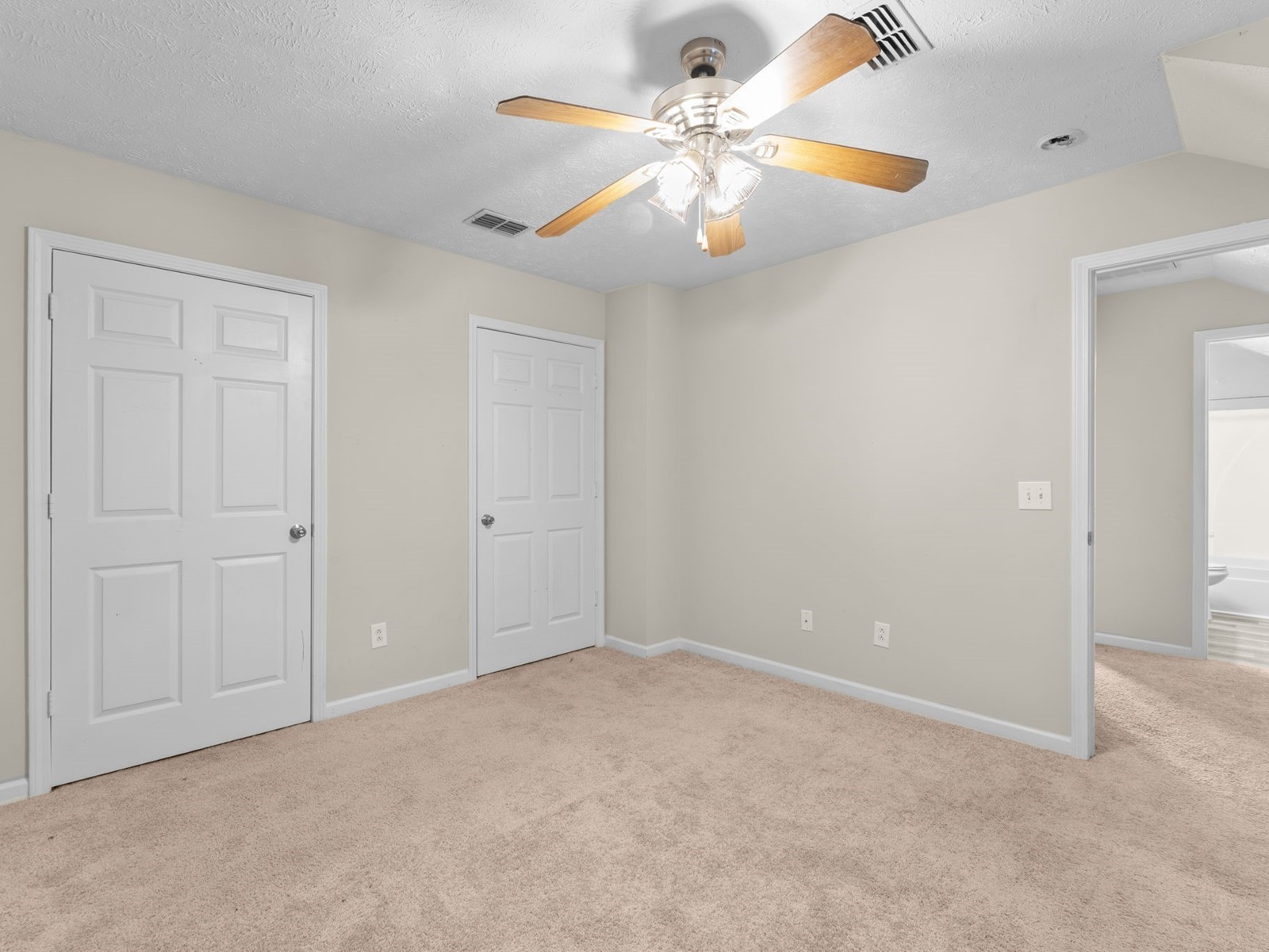 304 Indian Park Dr