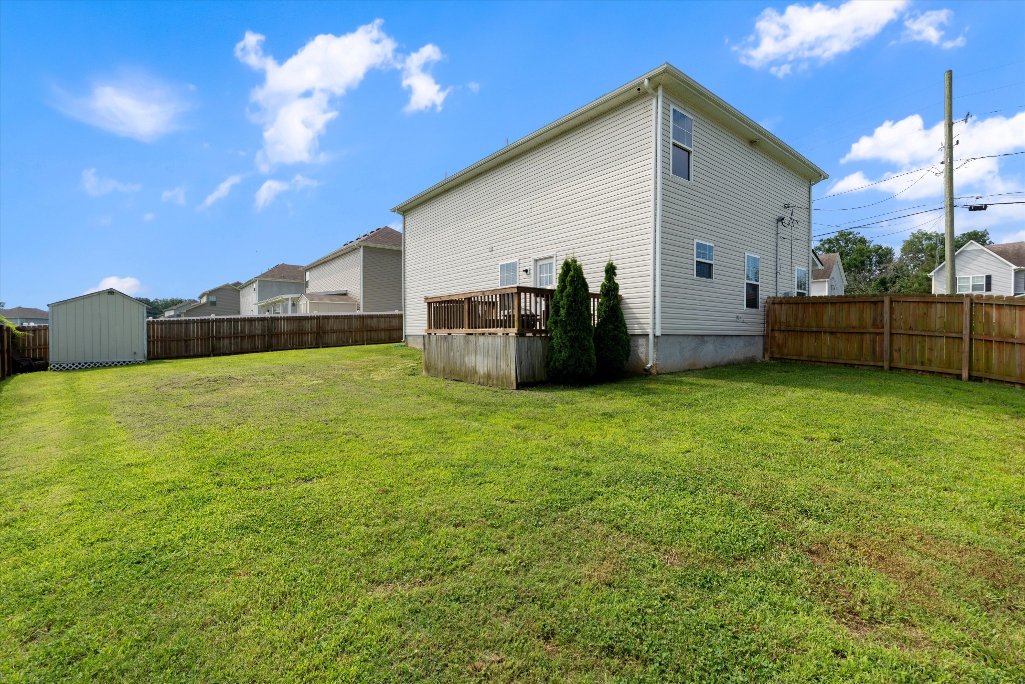 734 Hollandale Rd