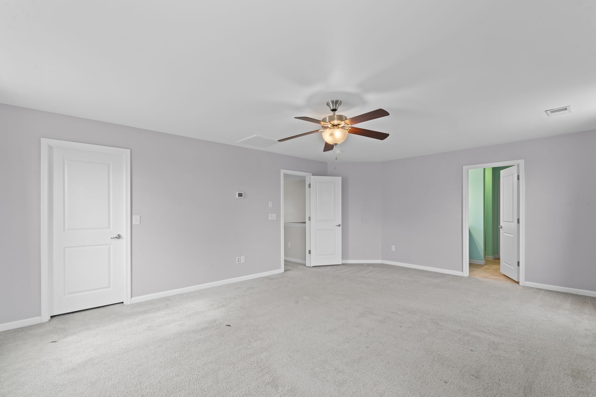 2207 Ambergate Dr