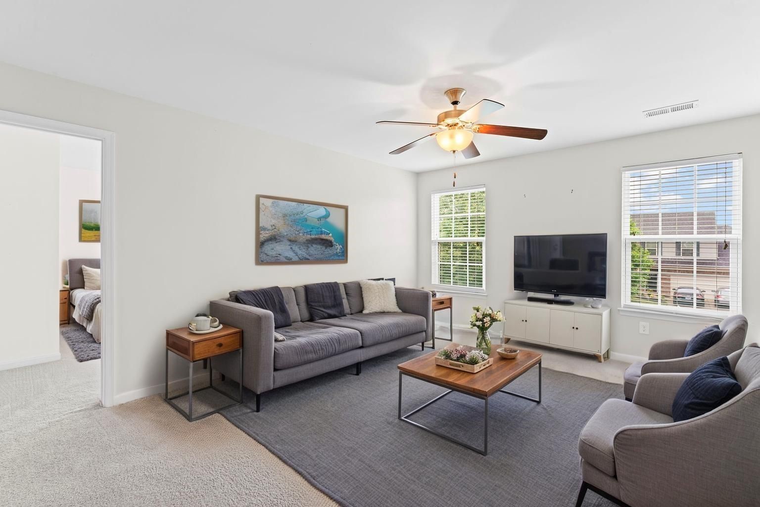 2207 Ambergate Dr