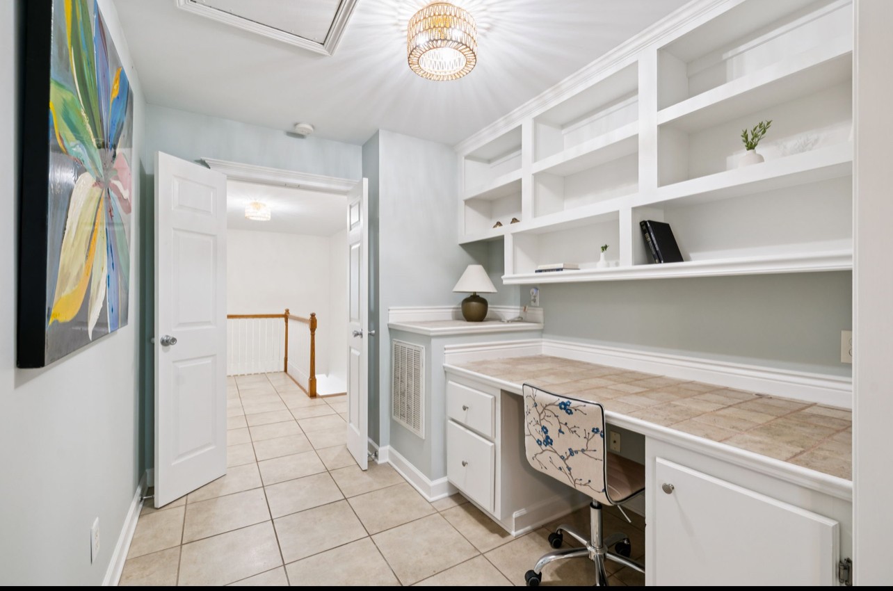 1815 Brentwood Pointe