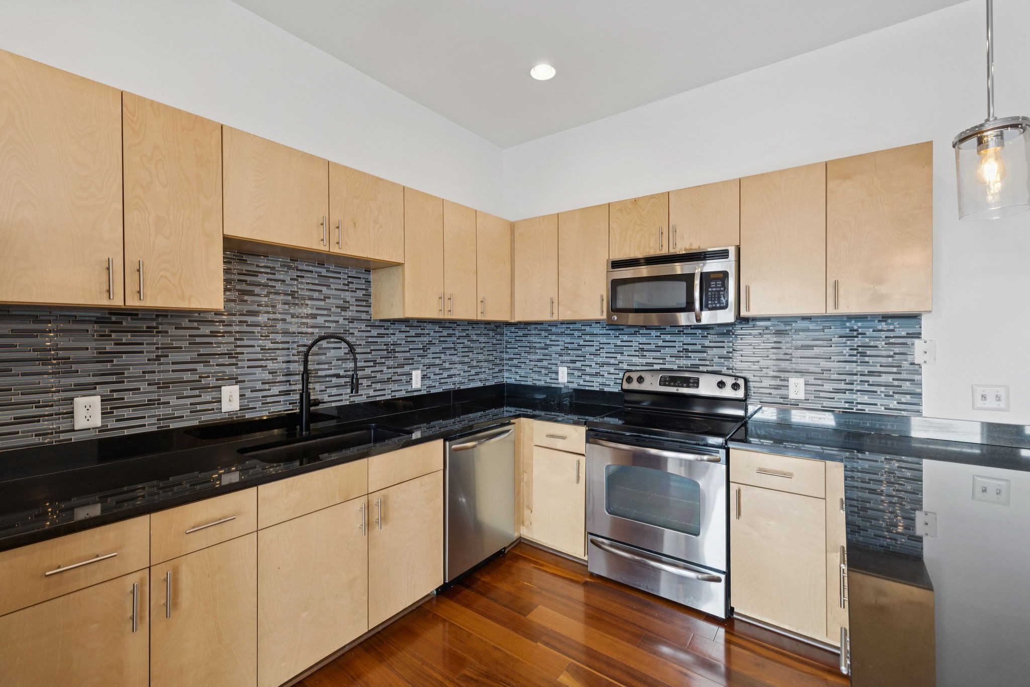 2201 8th Ave, S Unit: 306