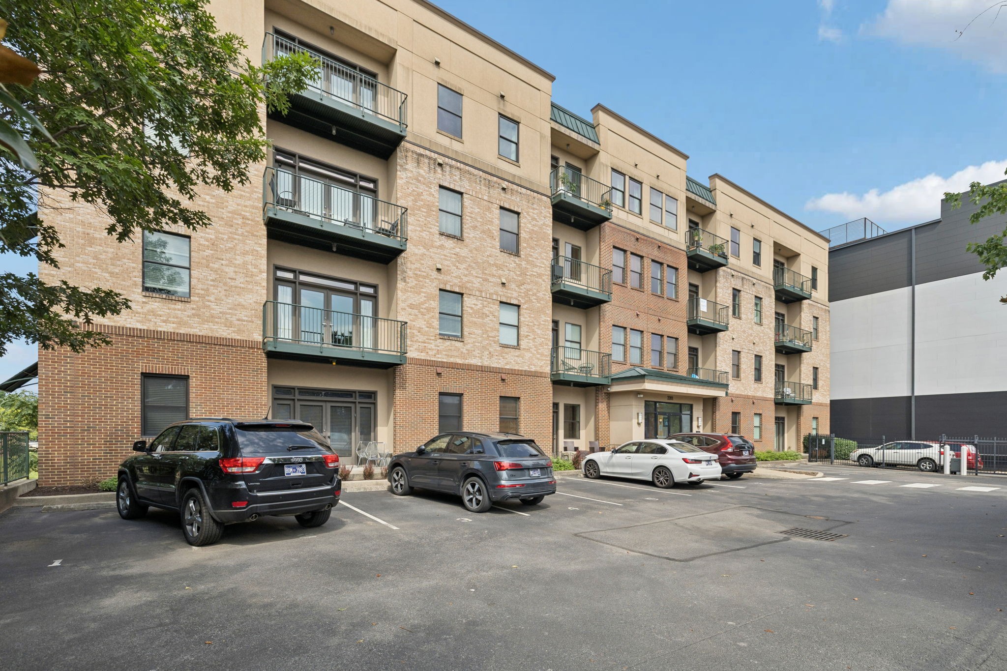 2201 8th Ave, S Unit: 306