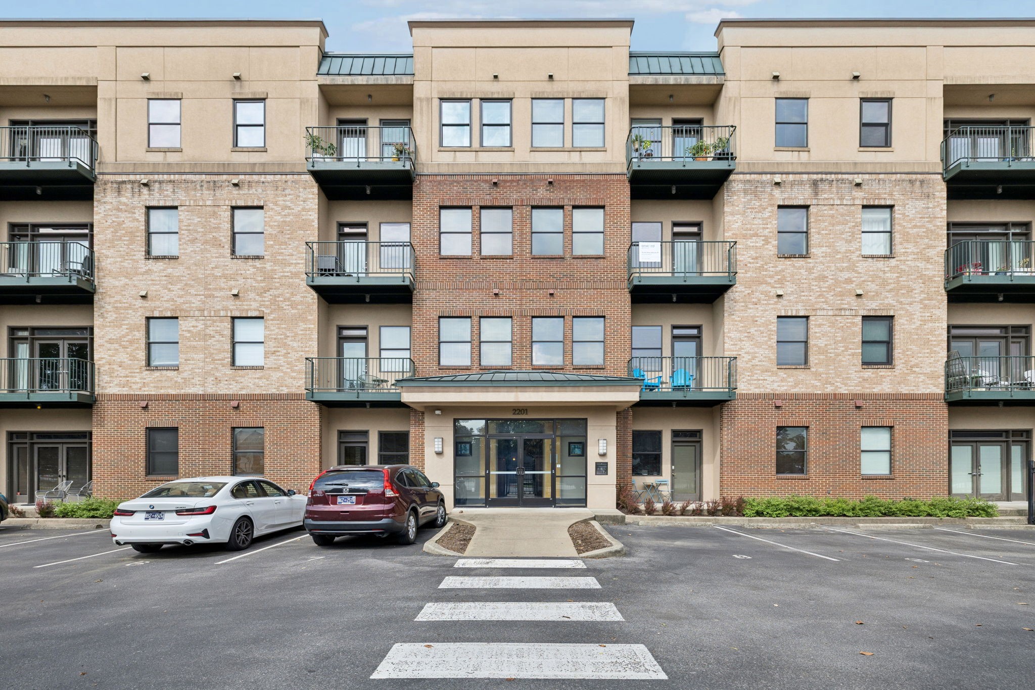 2201 8th Ave, S Unit: 306