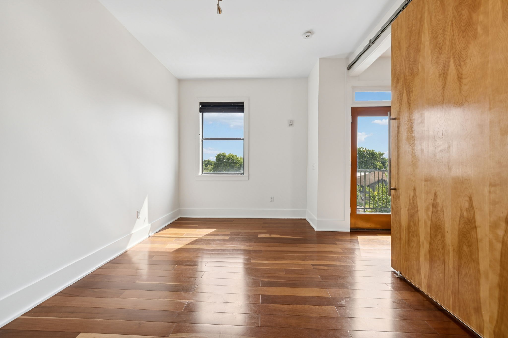 2201 8th Ave, S Unit: 306