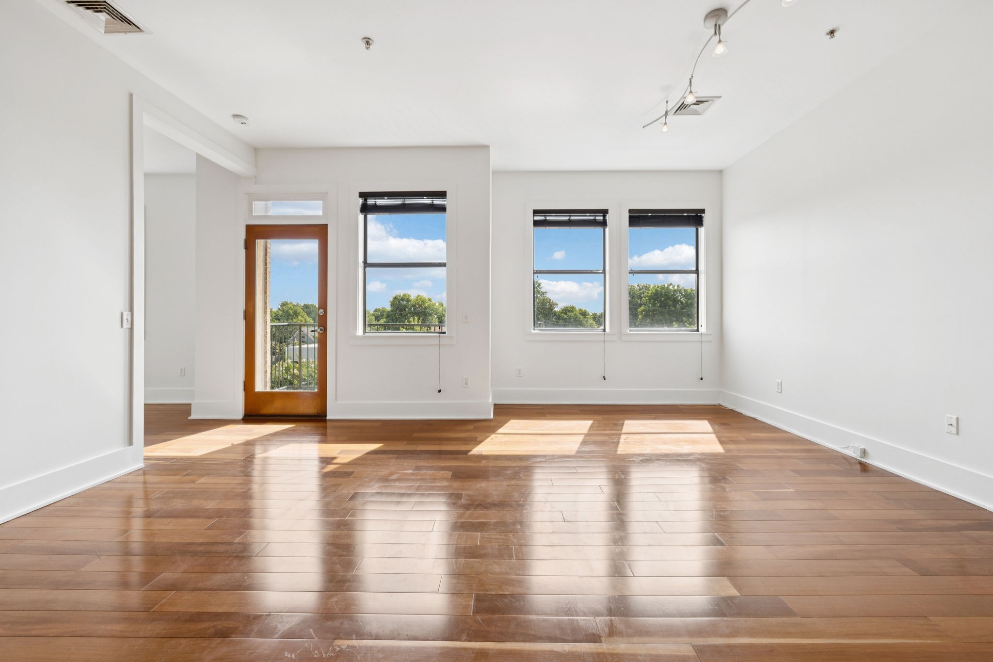 2201 8th Ave, S Unit: 306