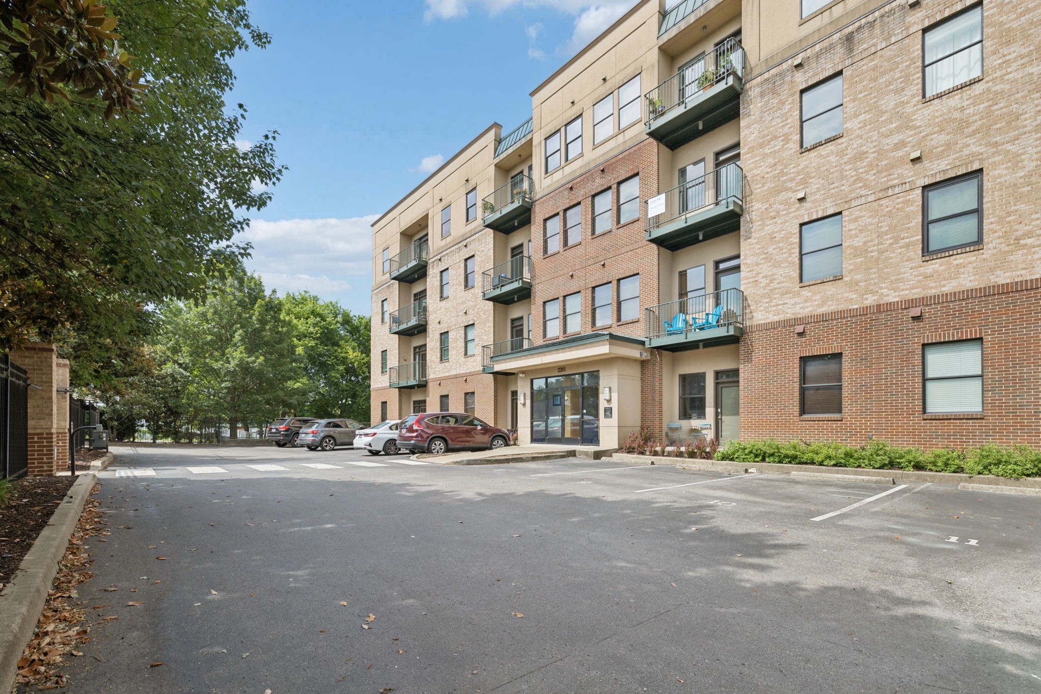 2201 8th Ave, S Unit: 306