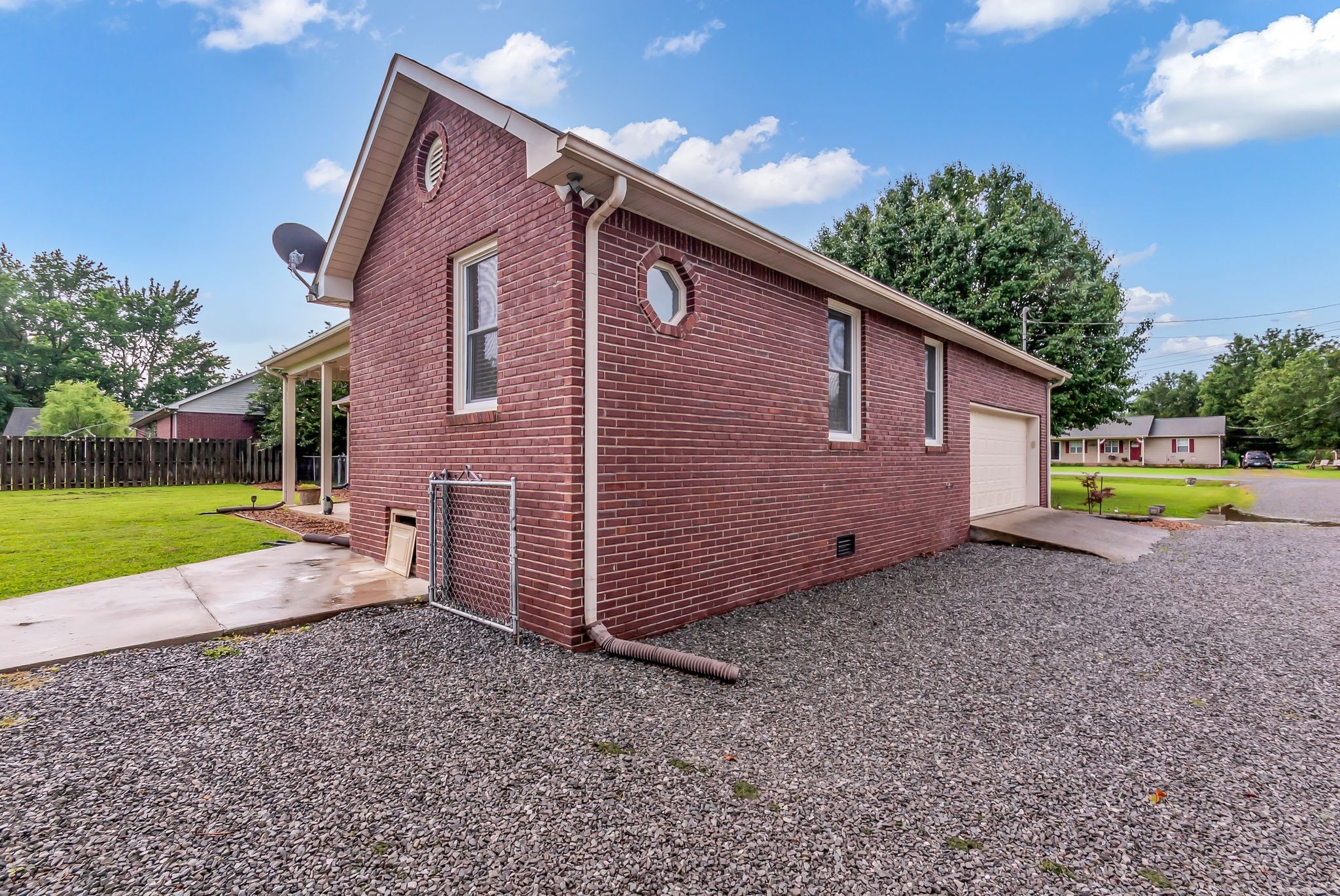 4 Clayton Acres Cir