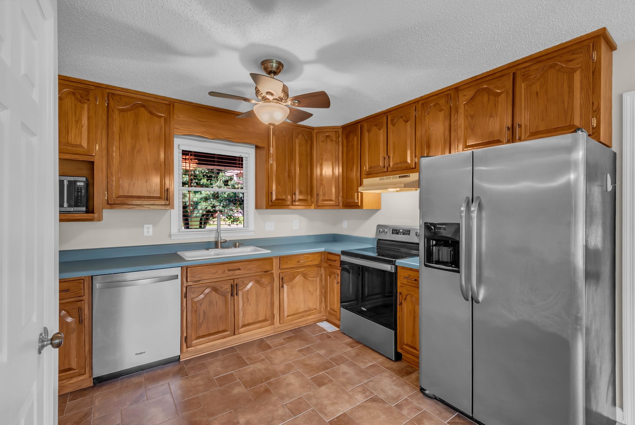 4 Clayton Acres Cir